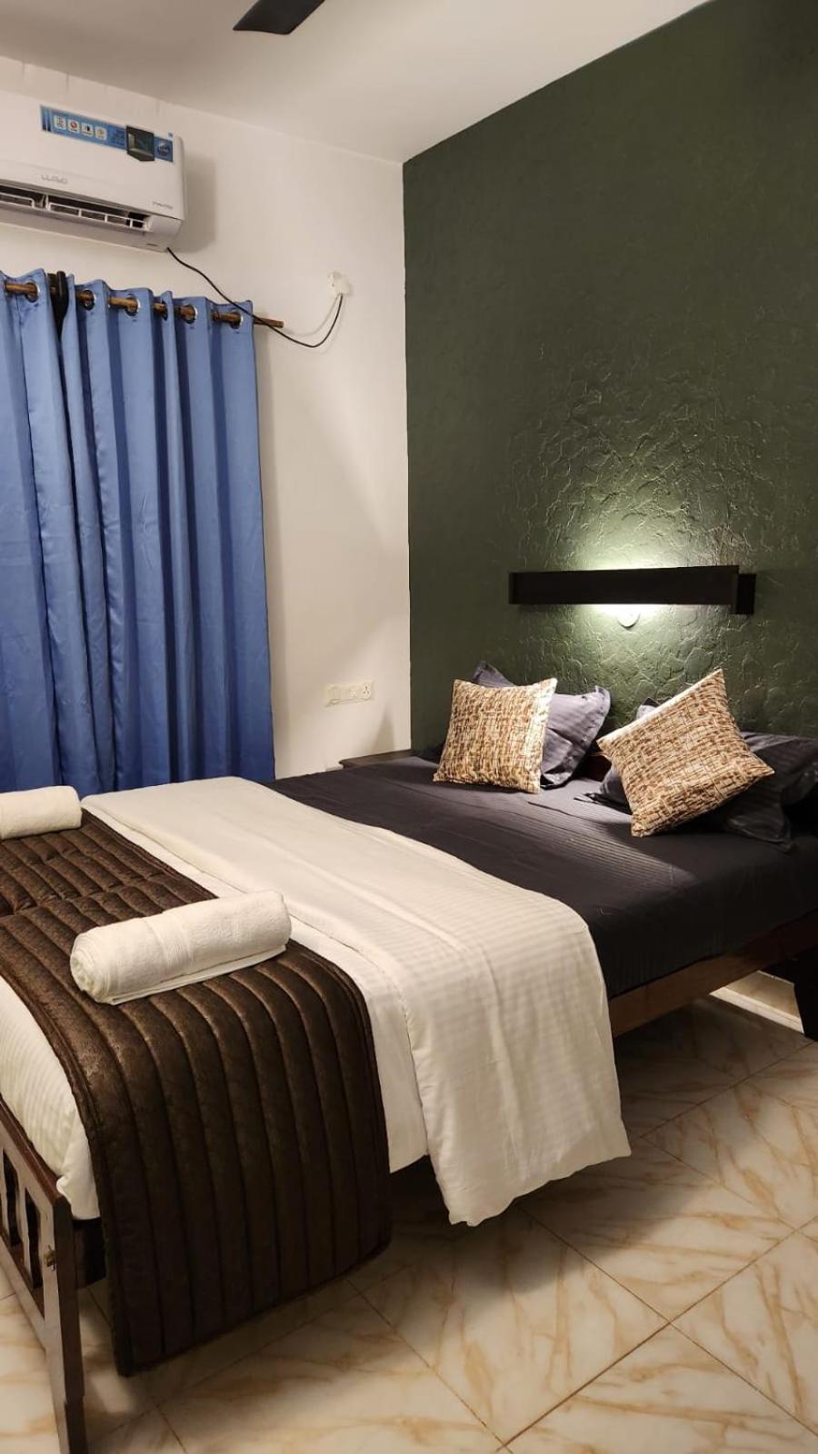 Deluxe Double Room with Sea View - Photo 11