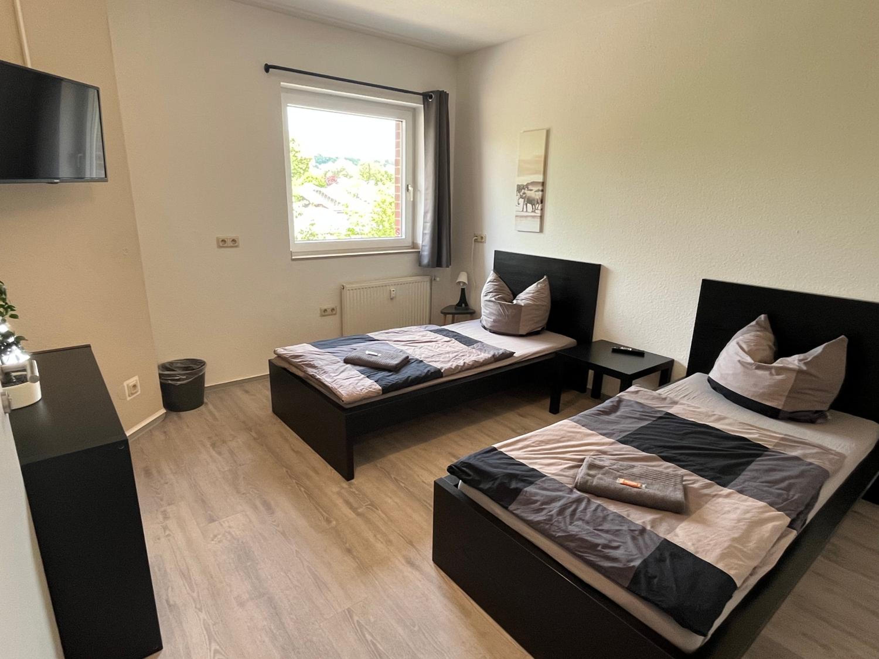 Double or Twin Room with Shared Bathroom photo 1