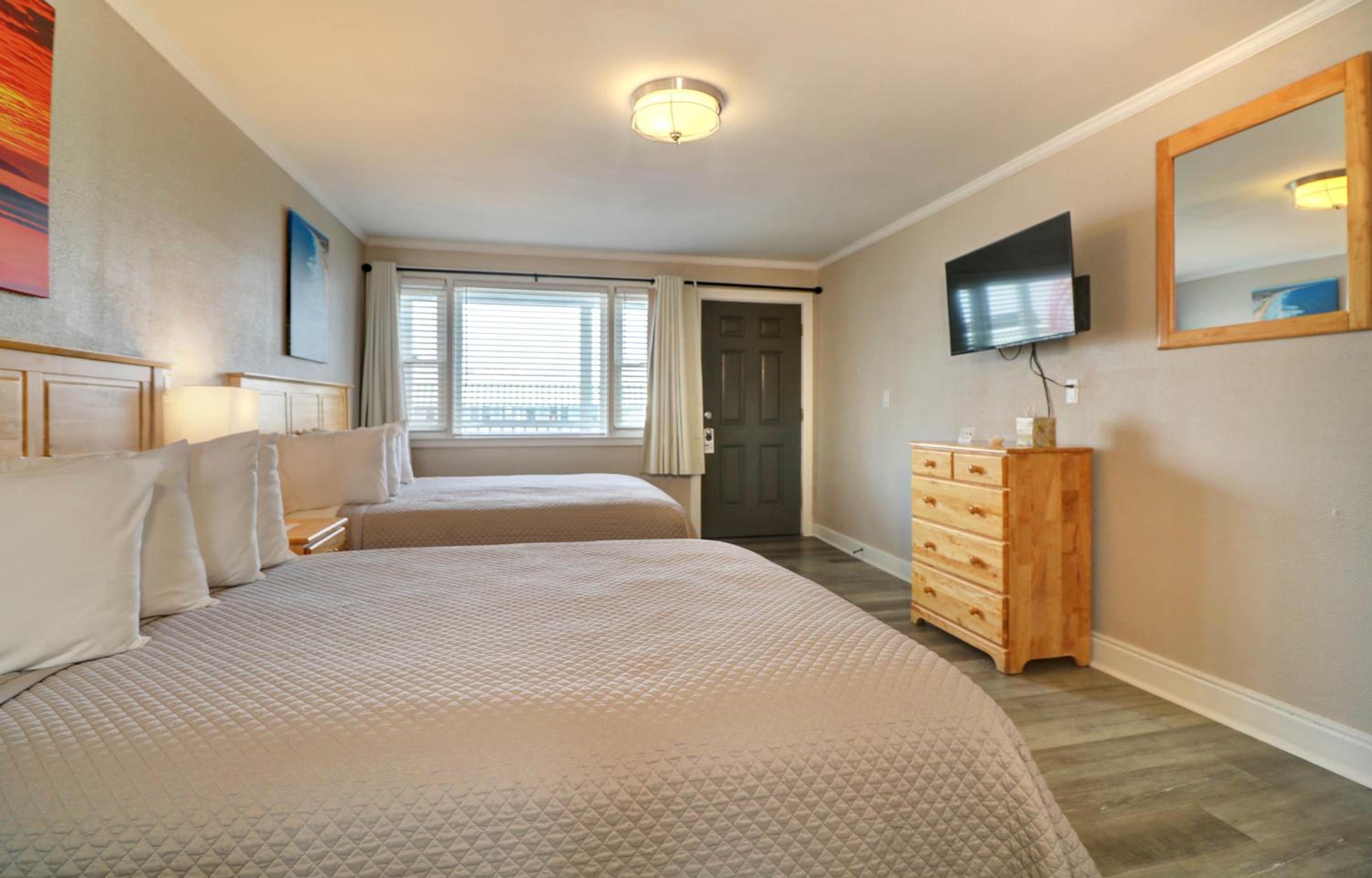 Ocean View Deluxe 2 Queens - 1st or 2nd floor photo 2
