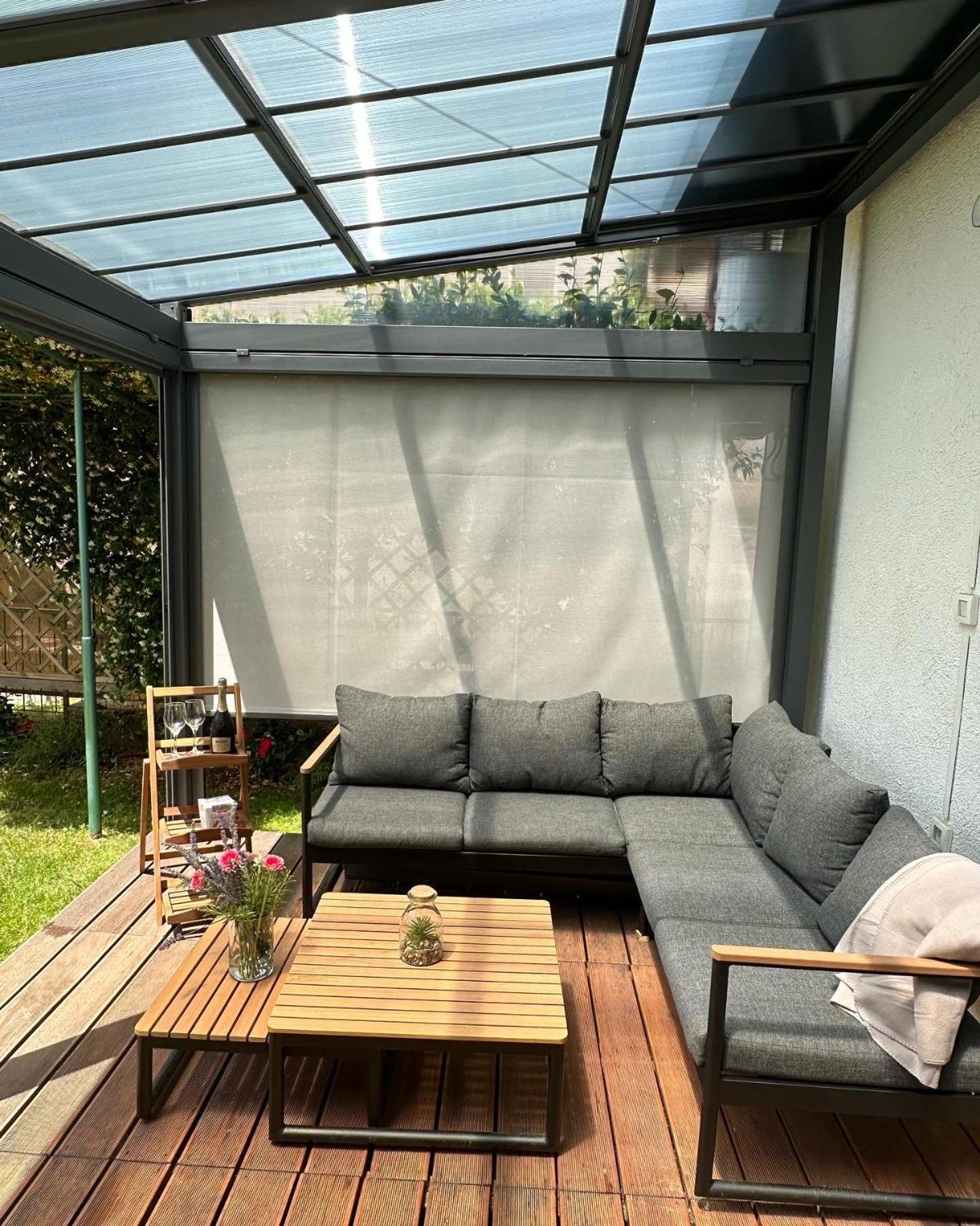 One-Bedroom House - Photo 11
