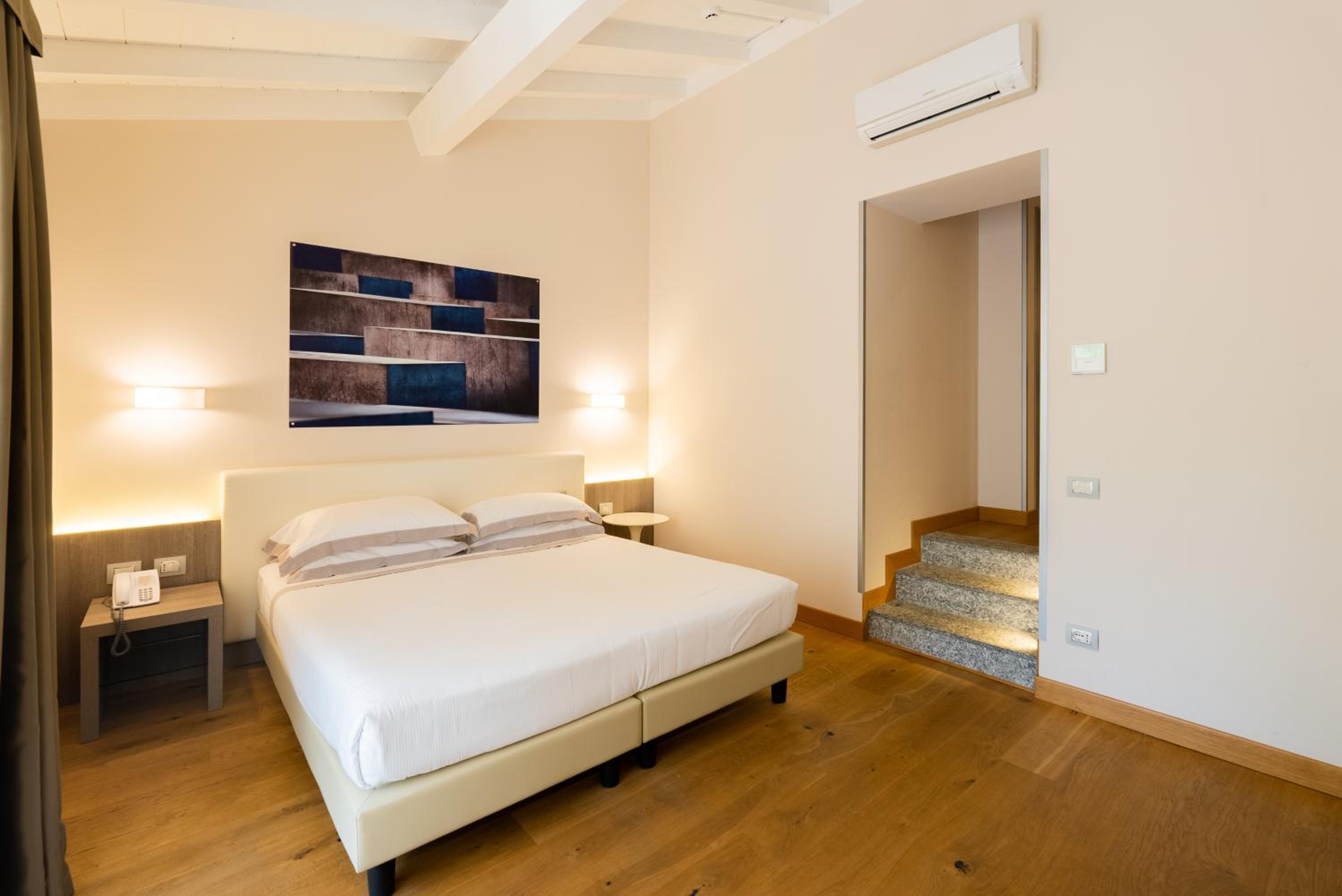Deluxe Double or Twin Room - Photo 1