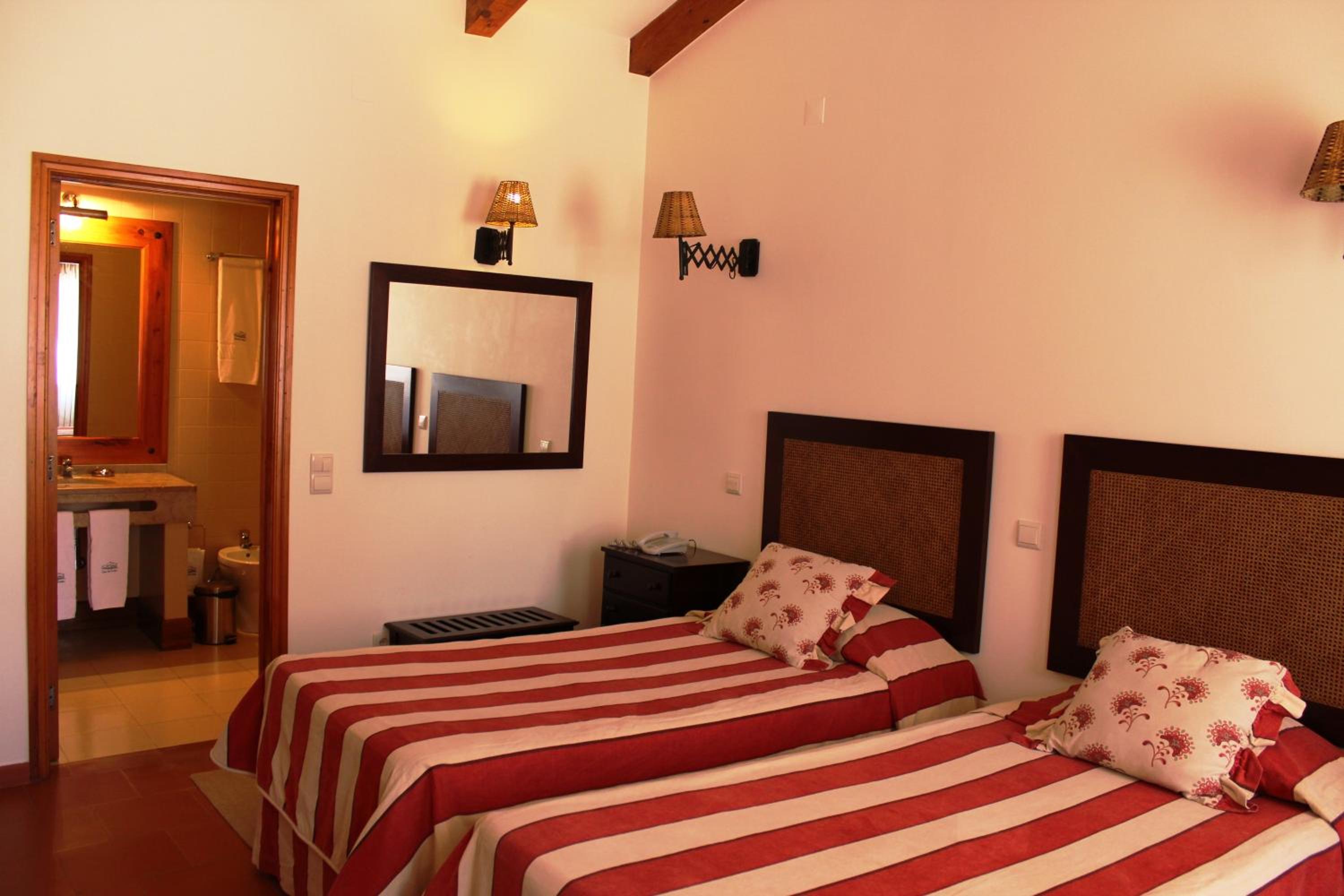 One-Bedroom Apartment - Photo 9