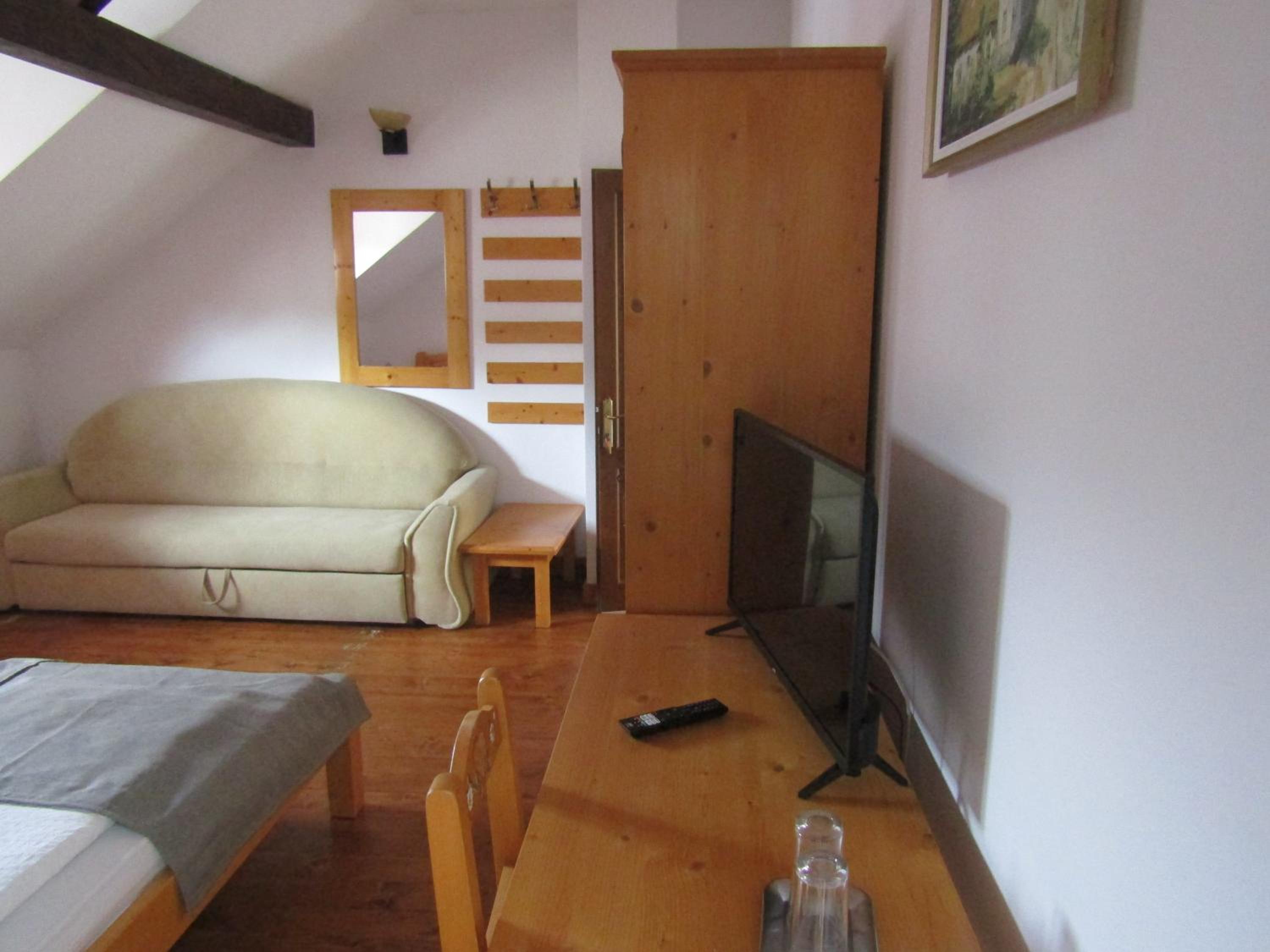 Double or Twin Room with Extra Bed photo 2
