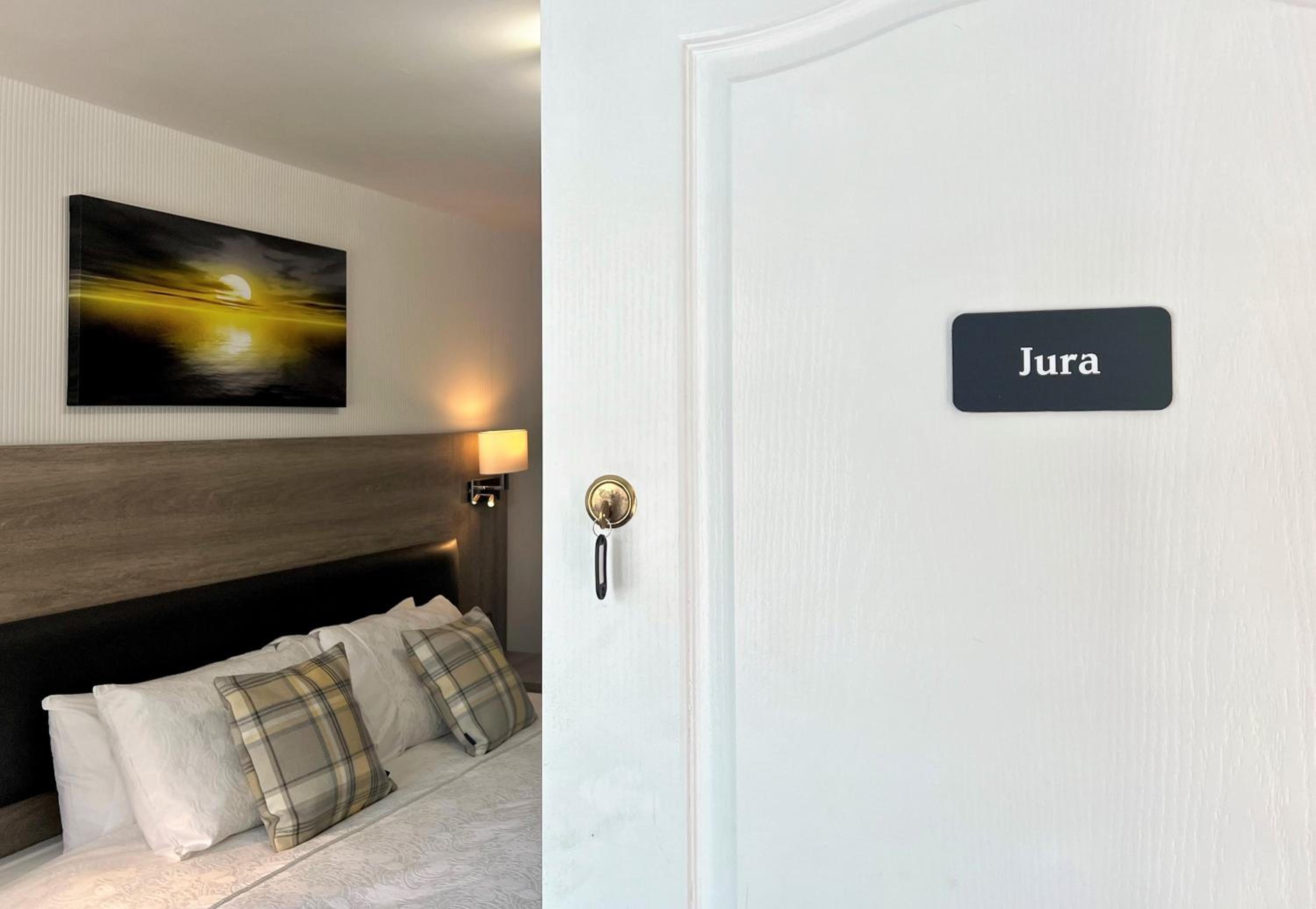 Superior King Room photo 2