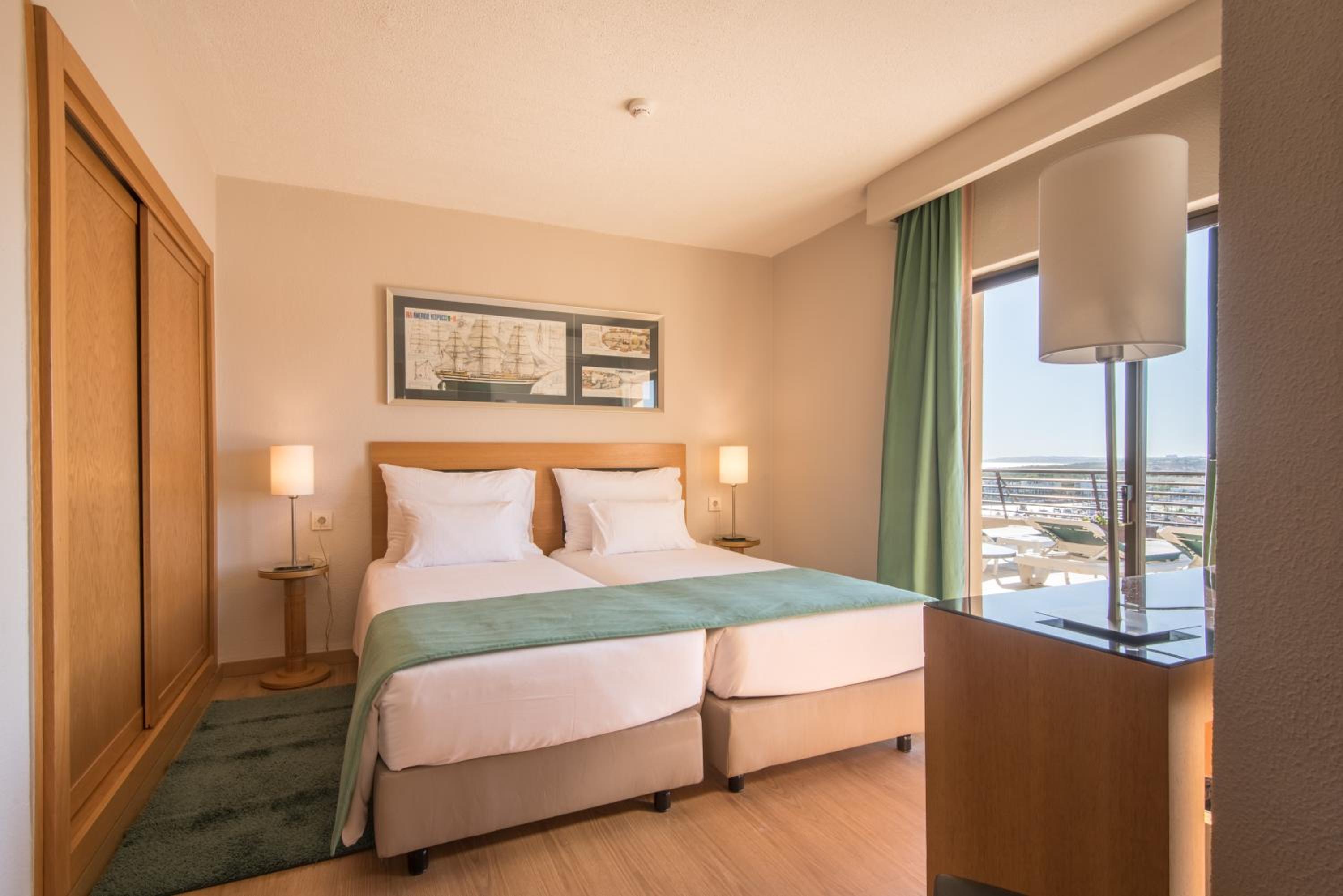 Senior Suite - Photo 3