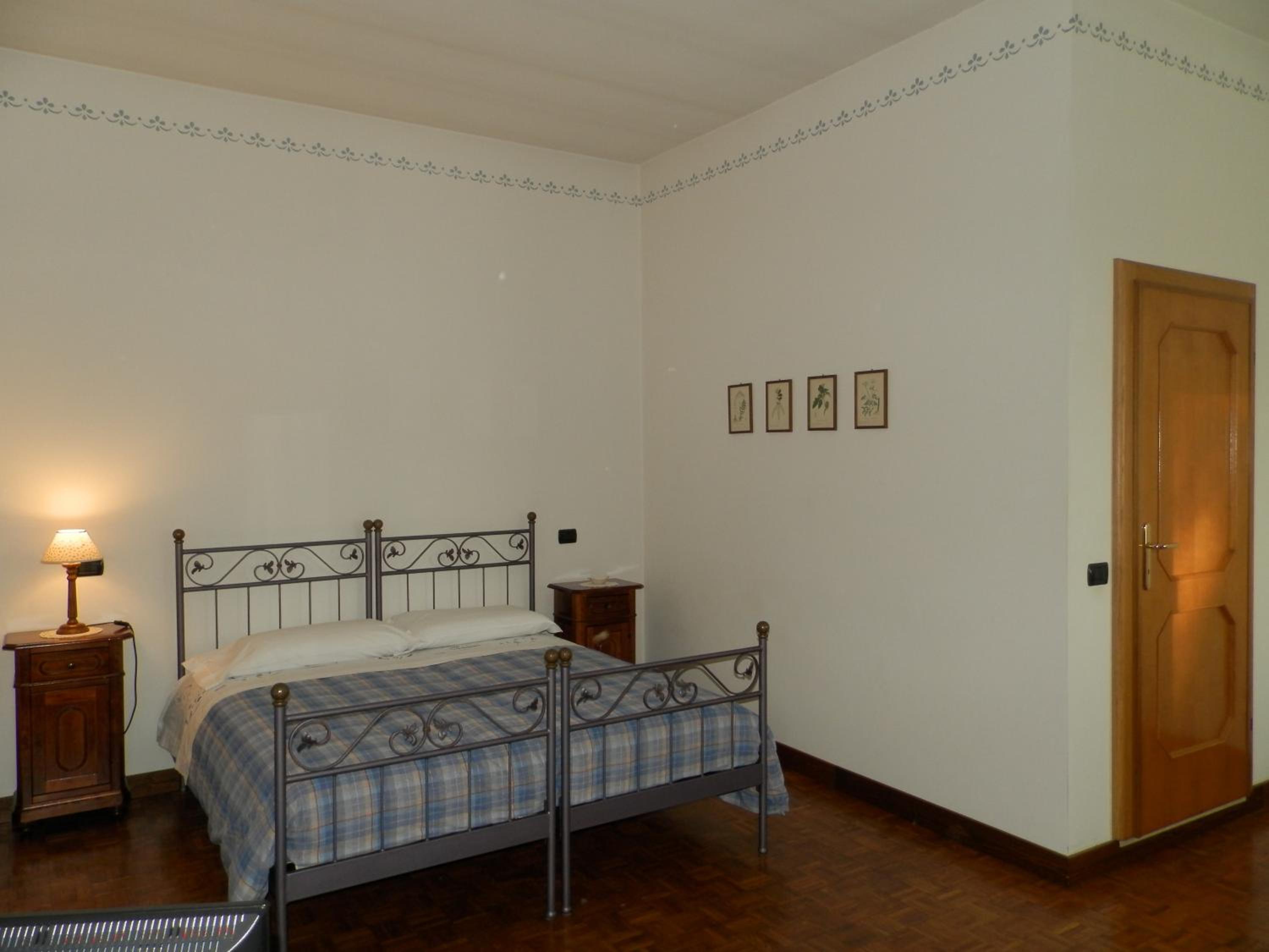Double or Twin Room with Bathroom photo 1