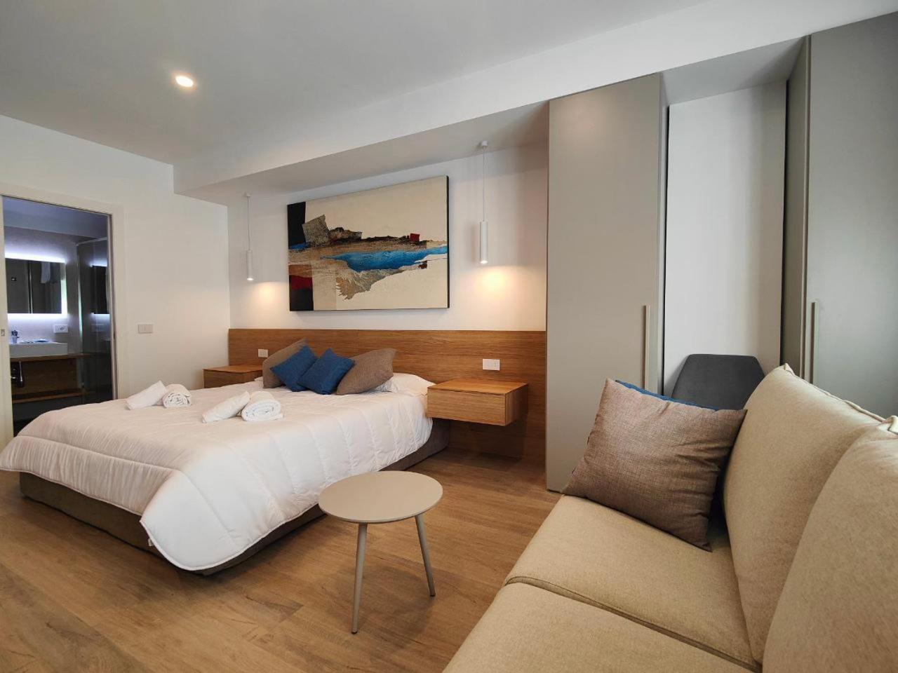 Quadruple Room - Photo 5