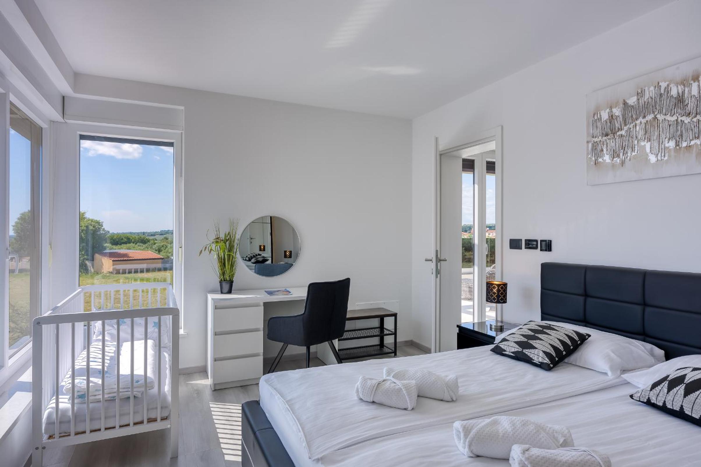 Three-Bedroom Villa photo 1