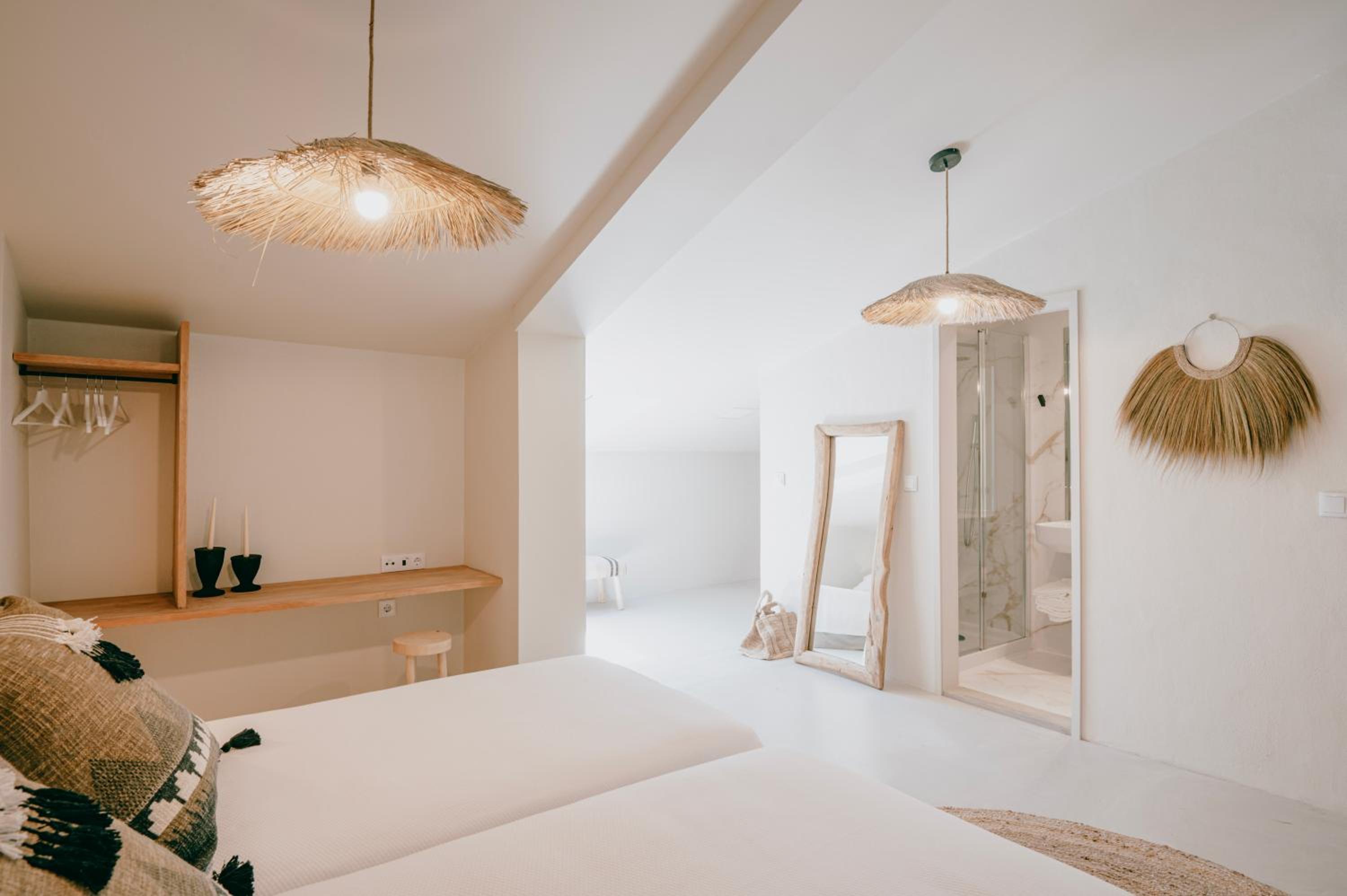 Mansard Room - Photo 3