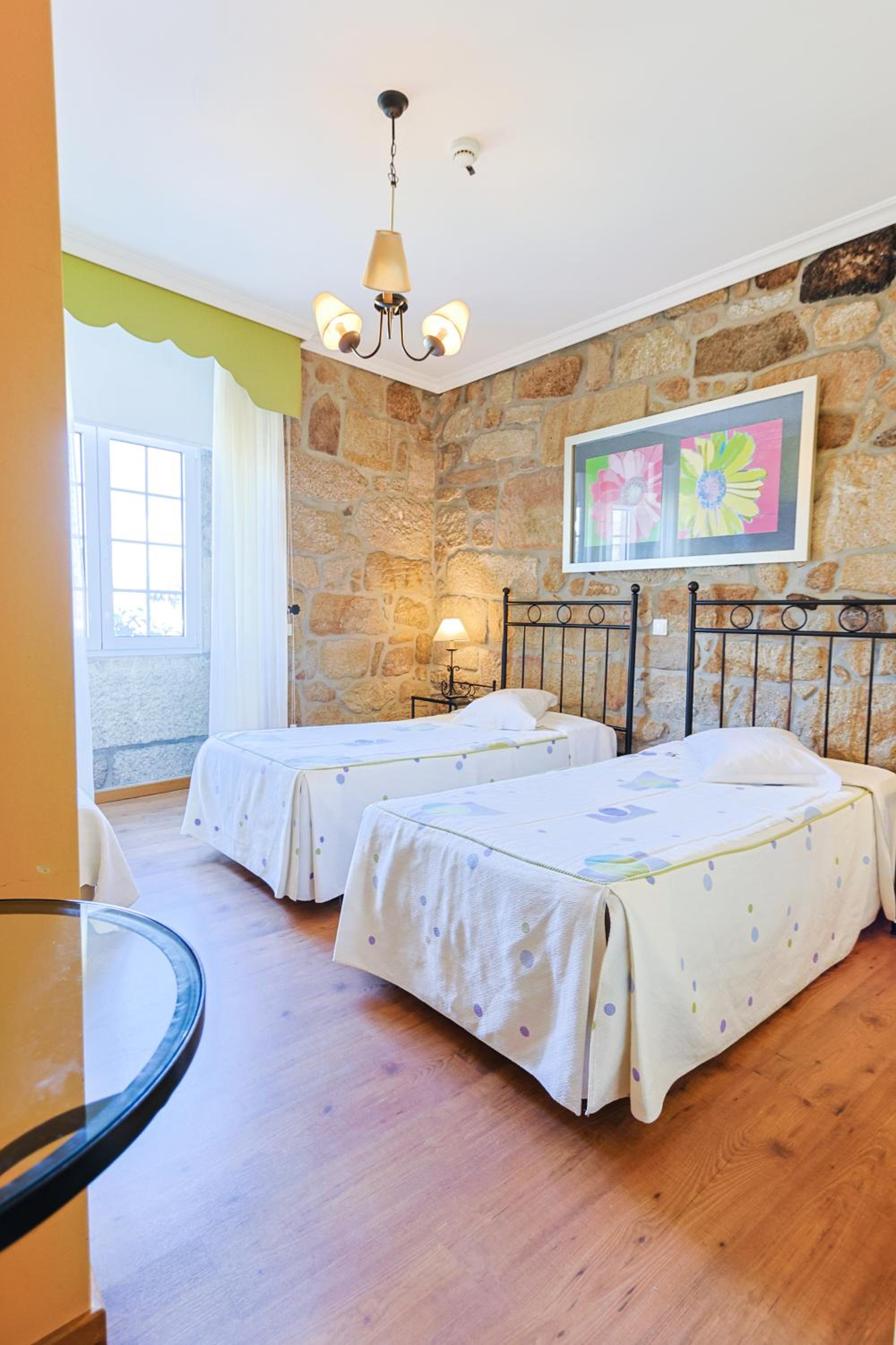 Double or Twin Room - Photo 6