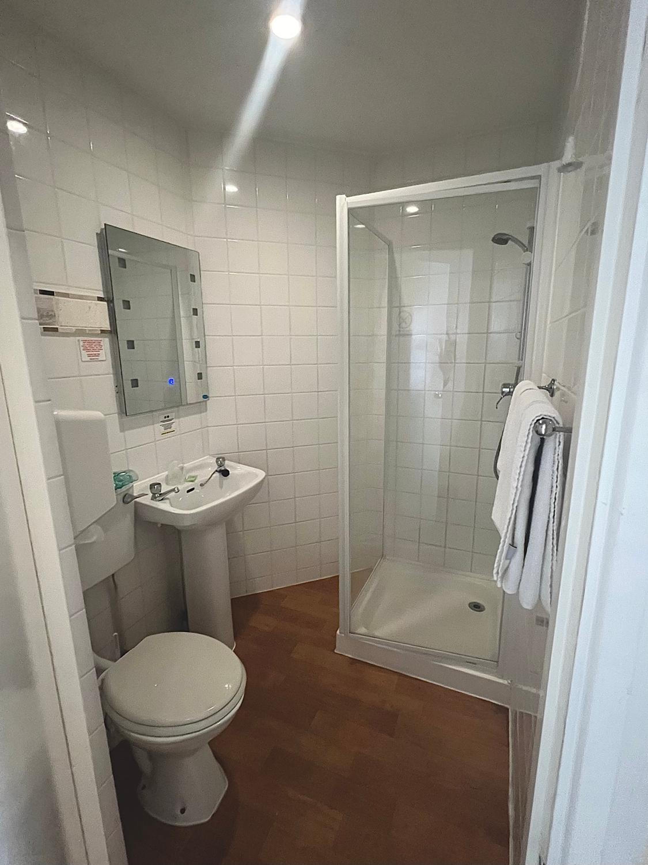 Single Room - Photo 4