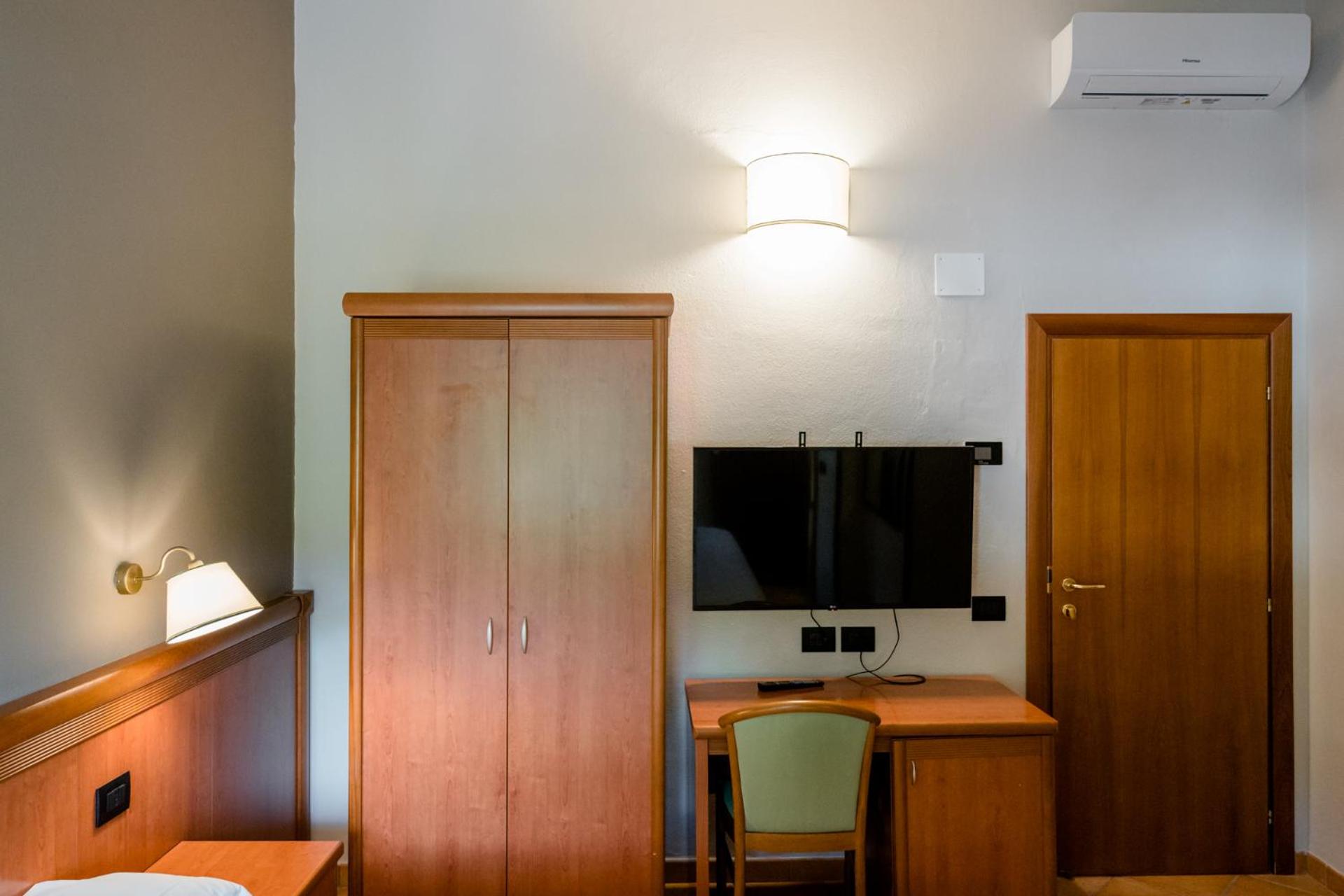 Small Double Room photo 3