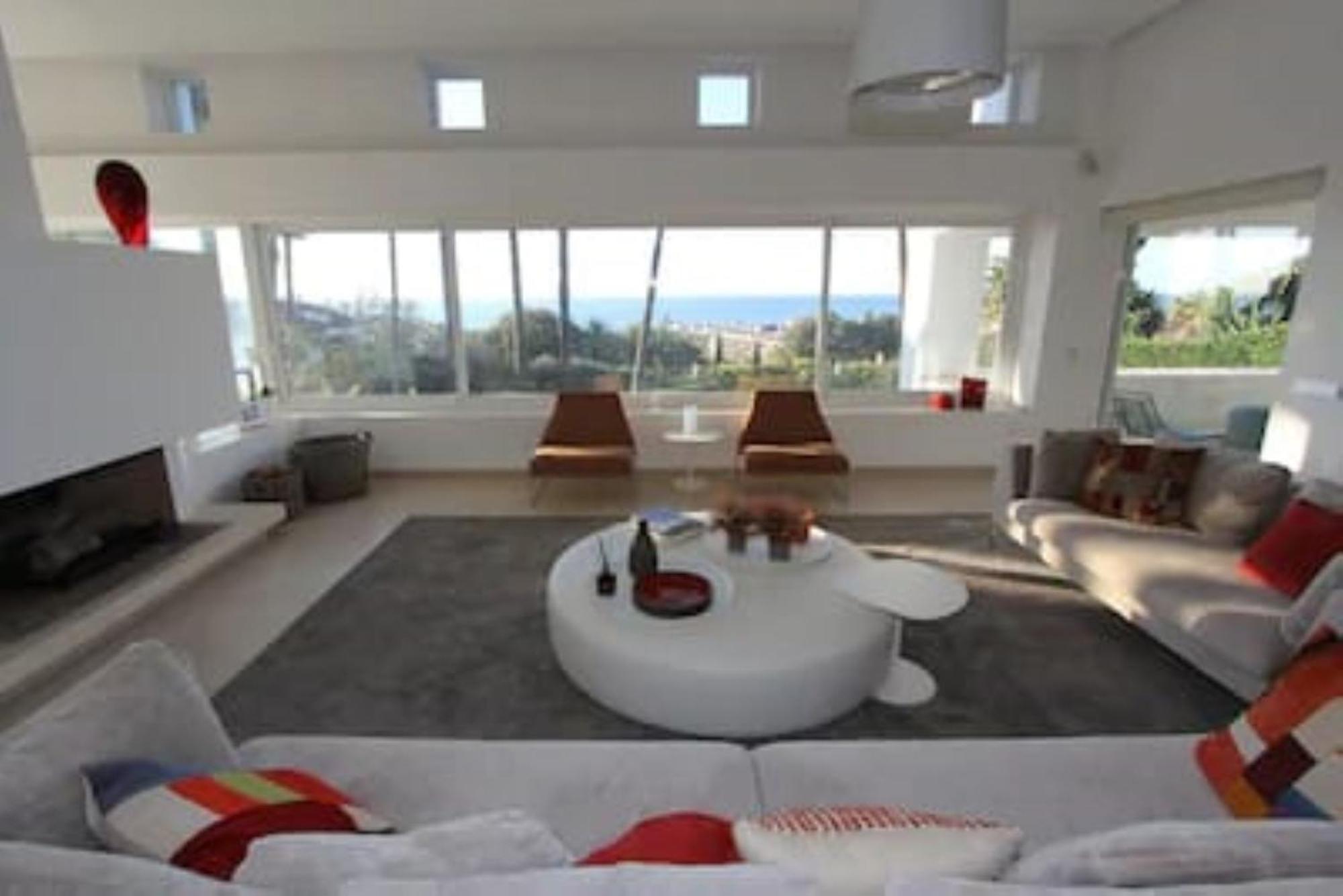 Villa con Vista al Mar
