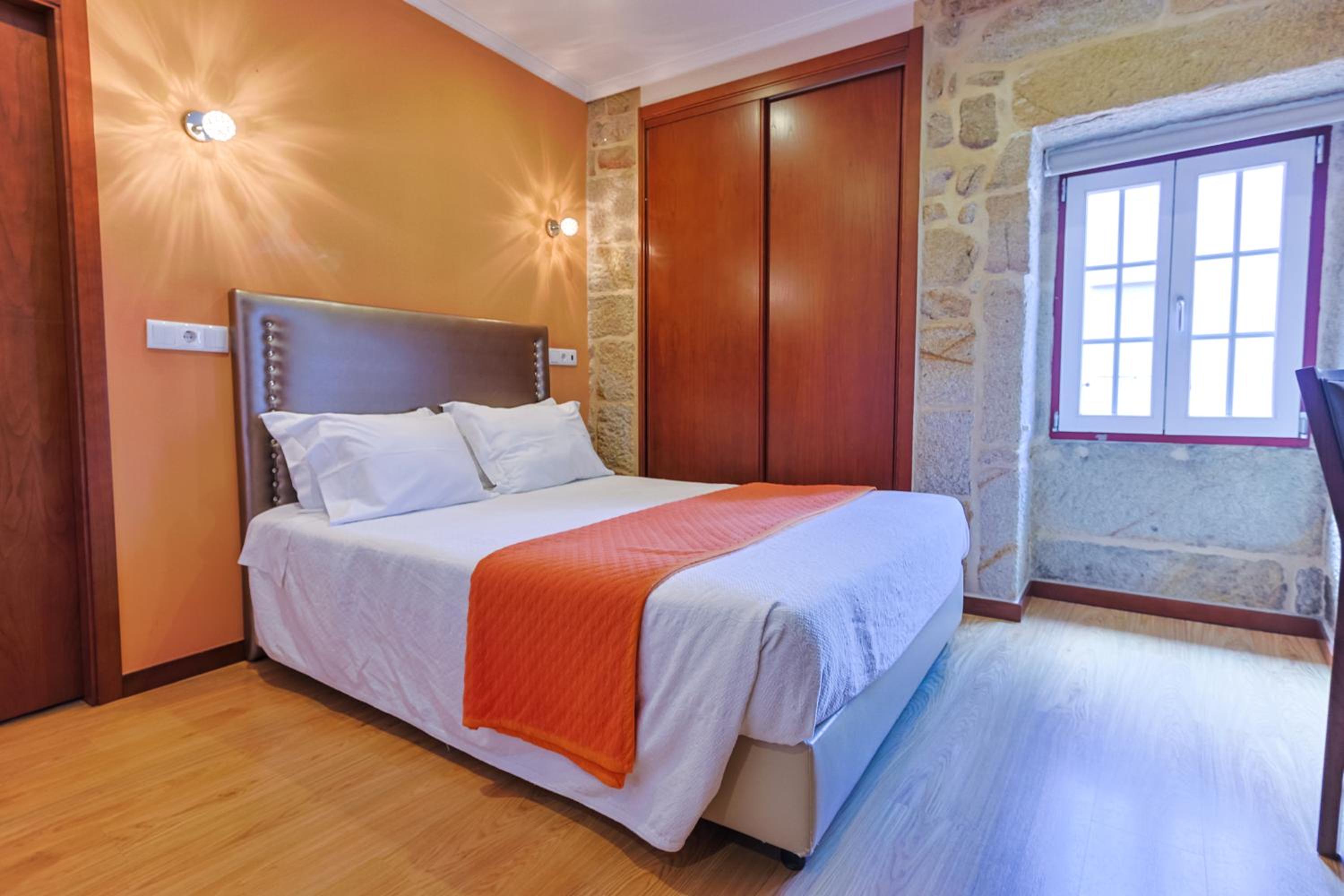 Double or Twin Room - Photo 6