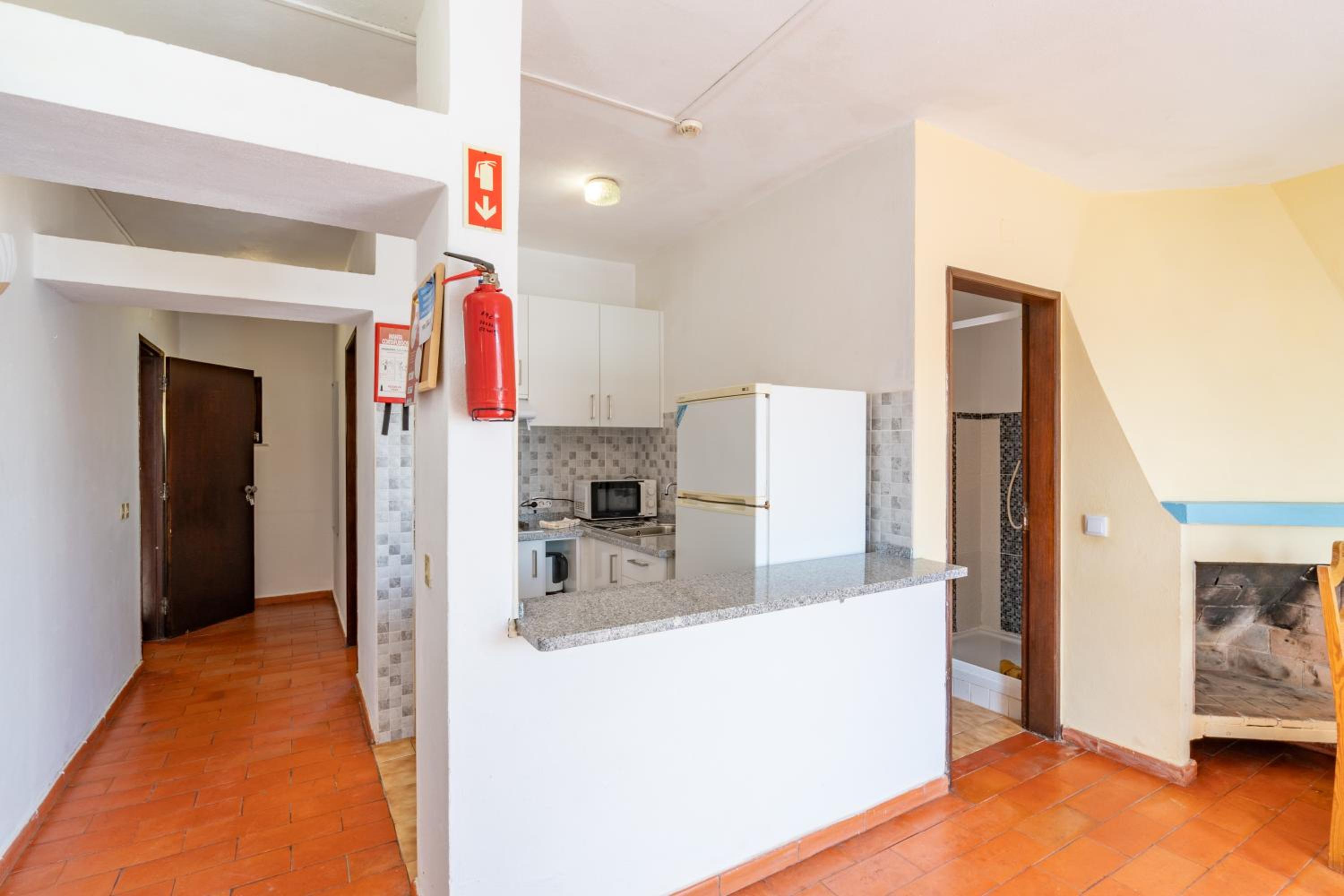 Two-Bedroom Apartment - Photo 5