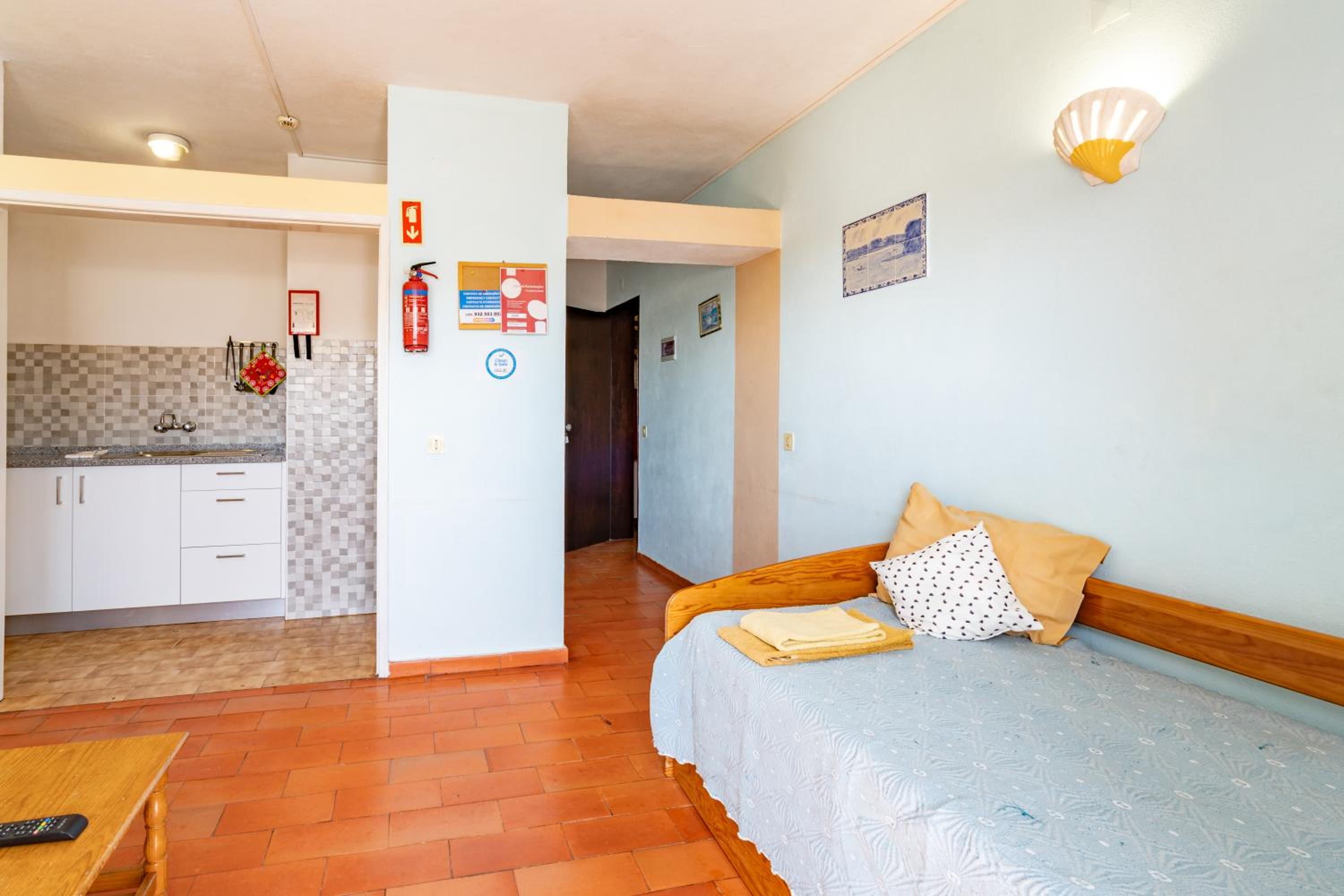 One-Bedroom Apartment - Photo 9
