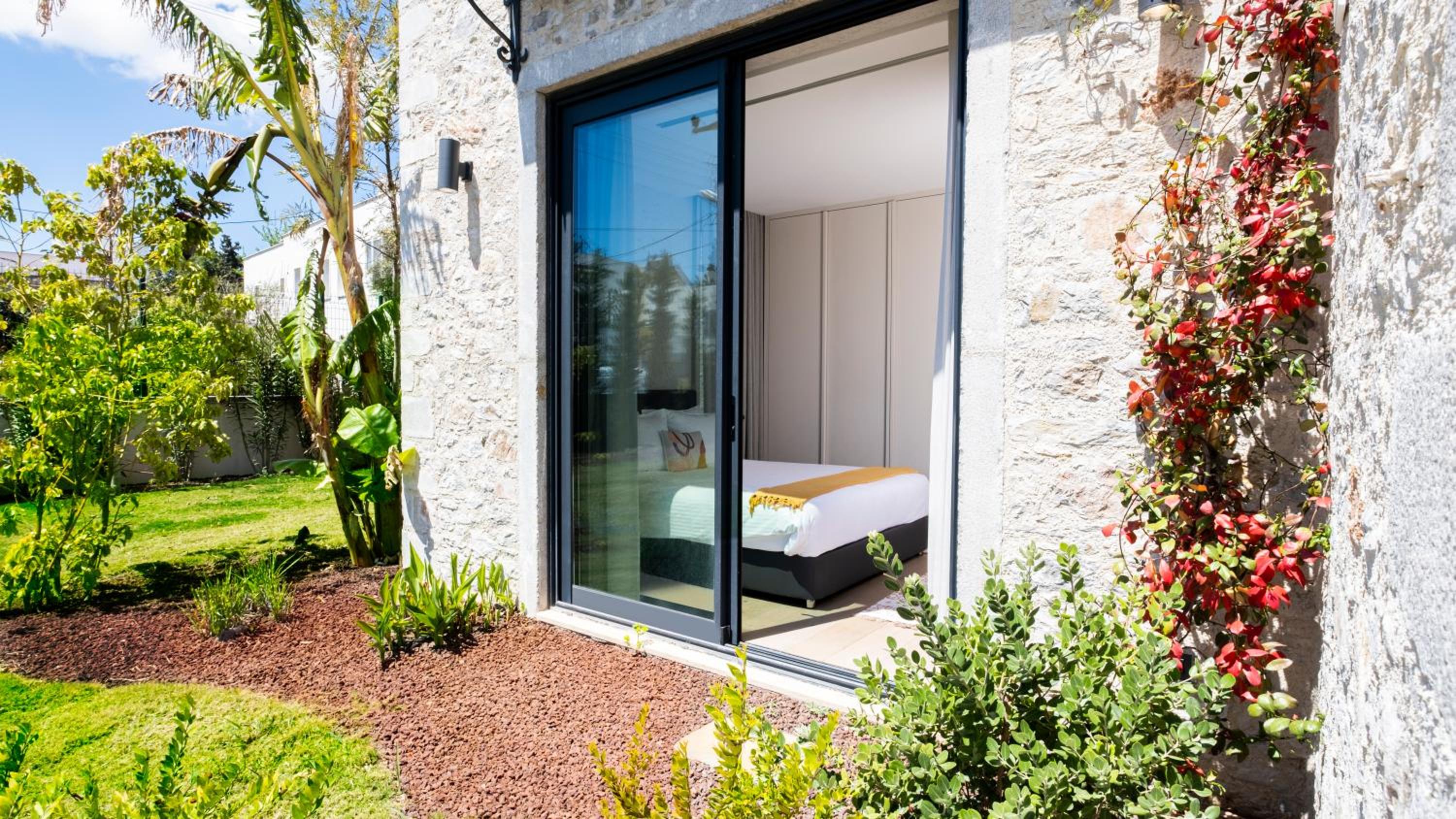 Villa with Private Pool - Photo 86
