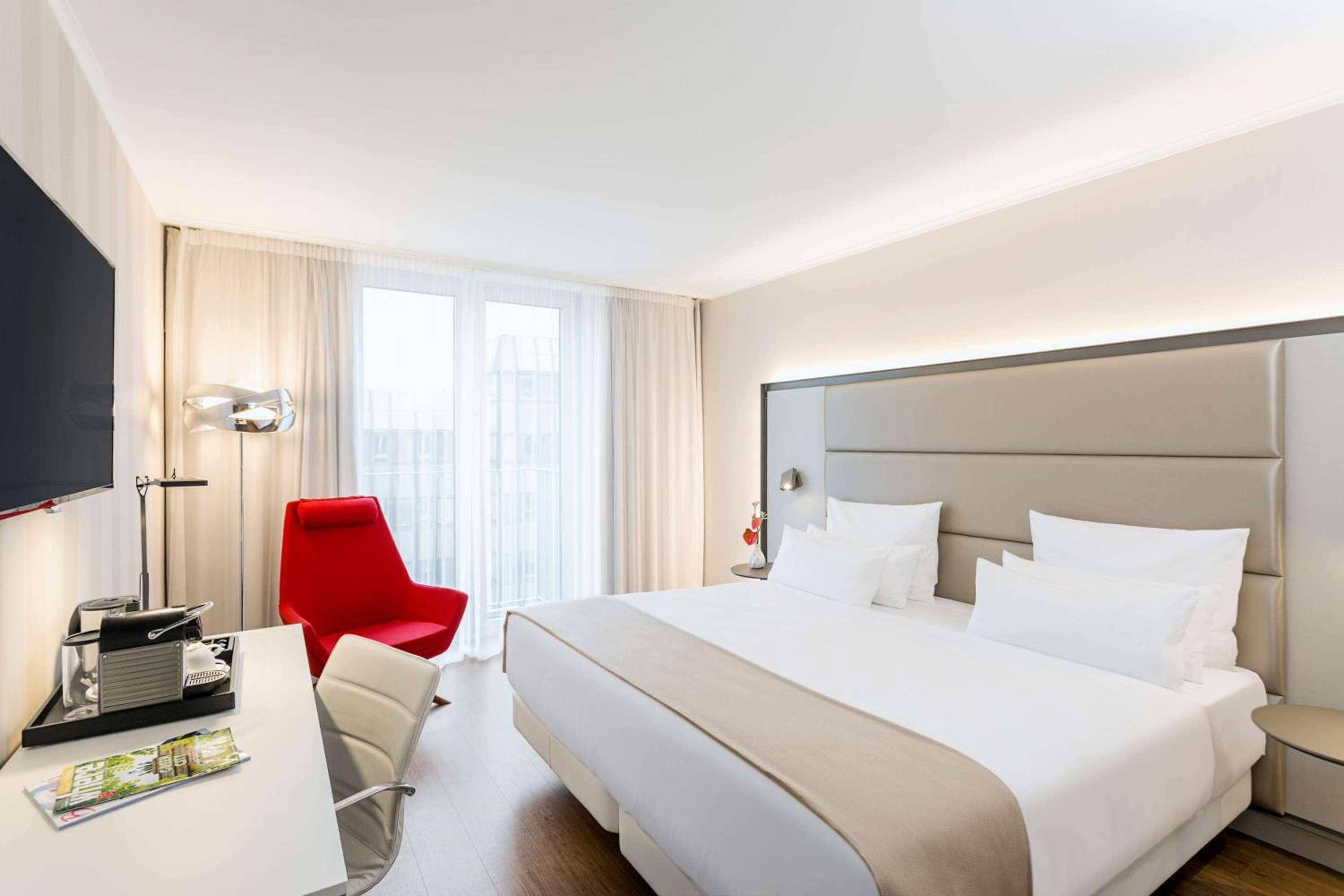 Premium Double Or Twin Room Free Parking Promo With Breakfast