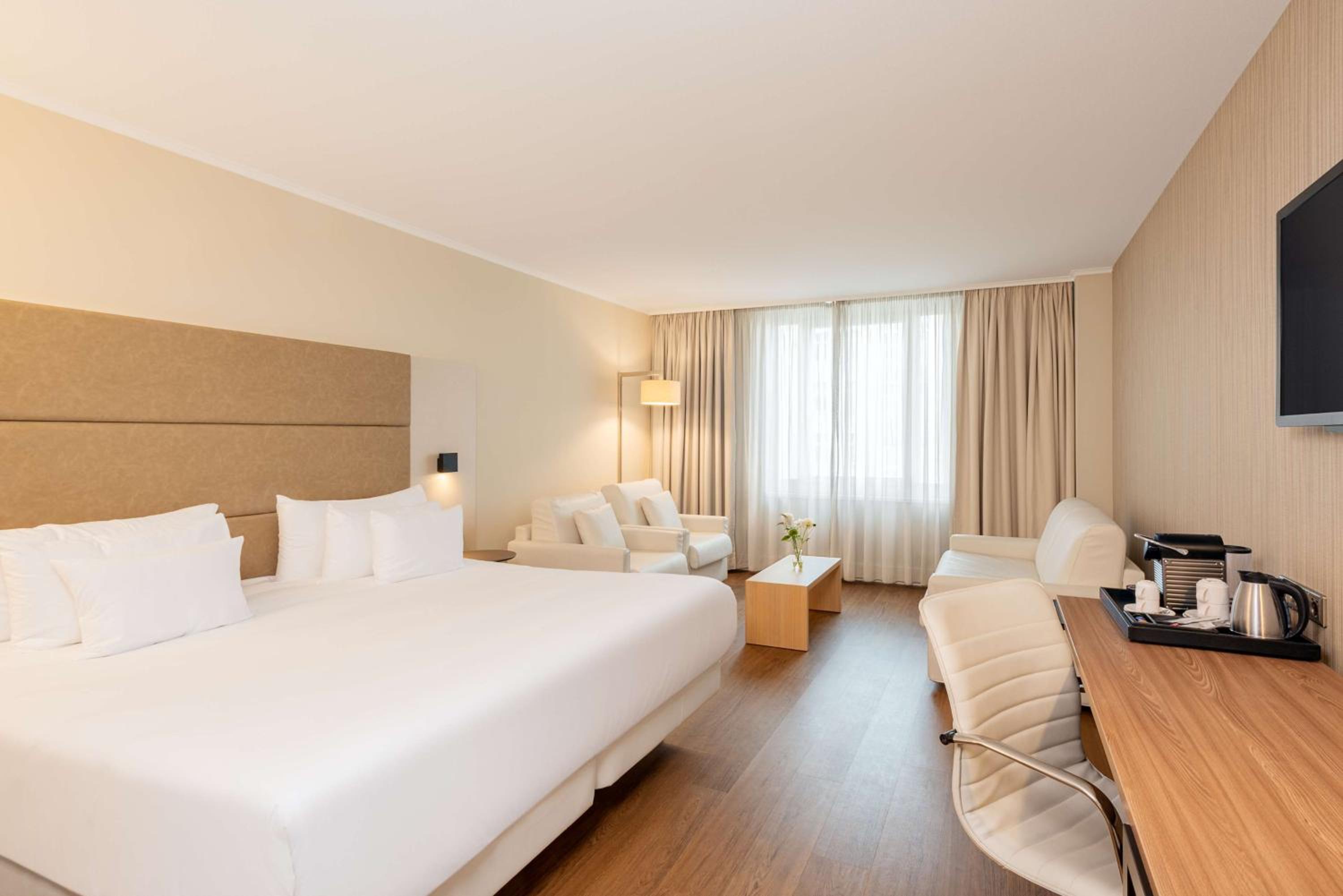 Junior Suite - Photo 12