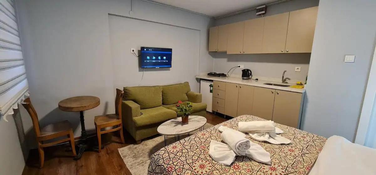Economy Double Room photo 2