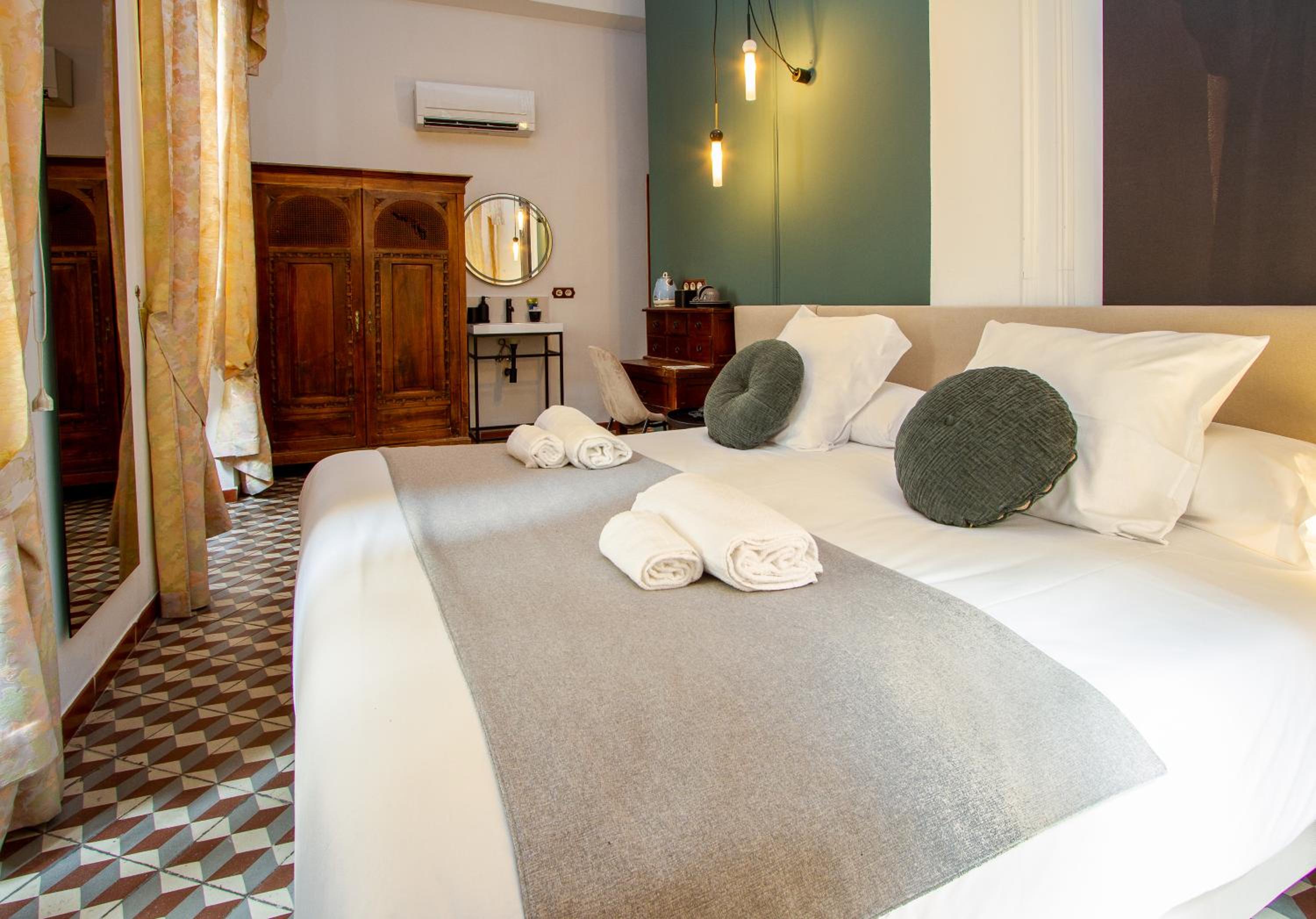 Double or Twin Room photo 3