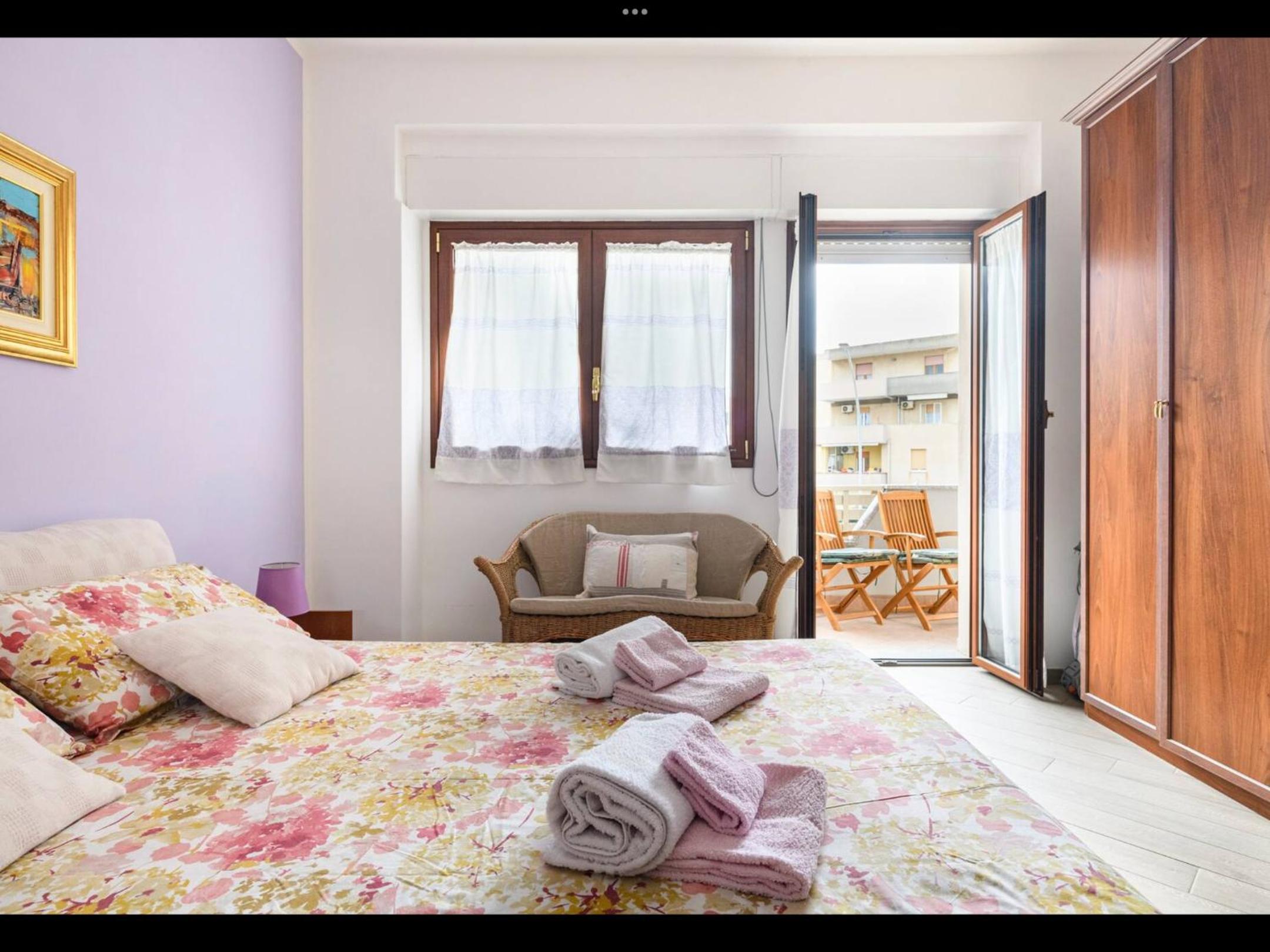 Deluxe Double Room with Extra Bed - Photo 6