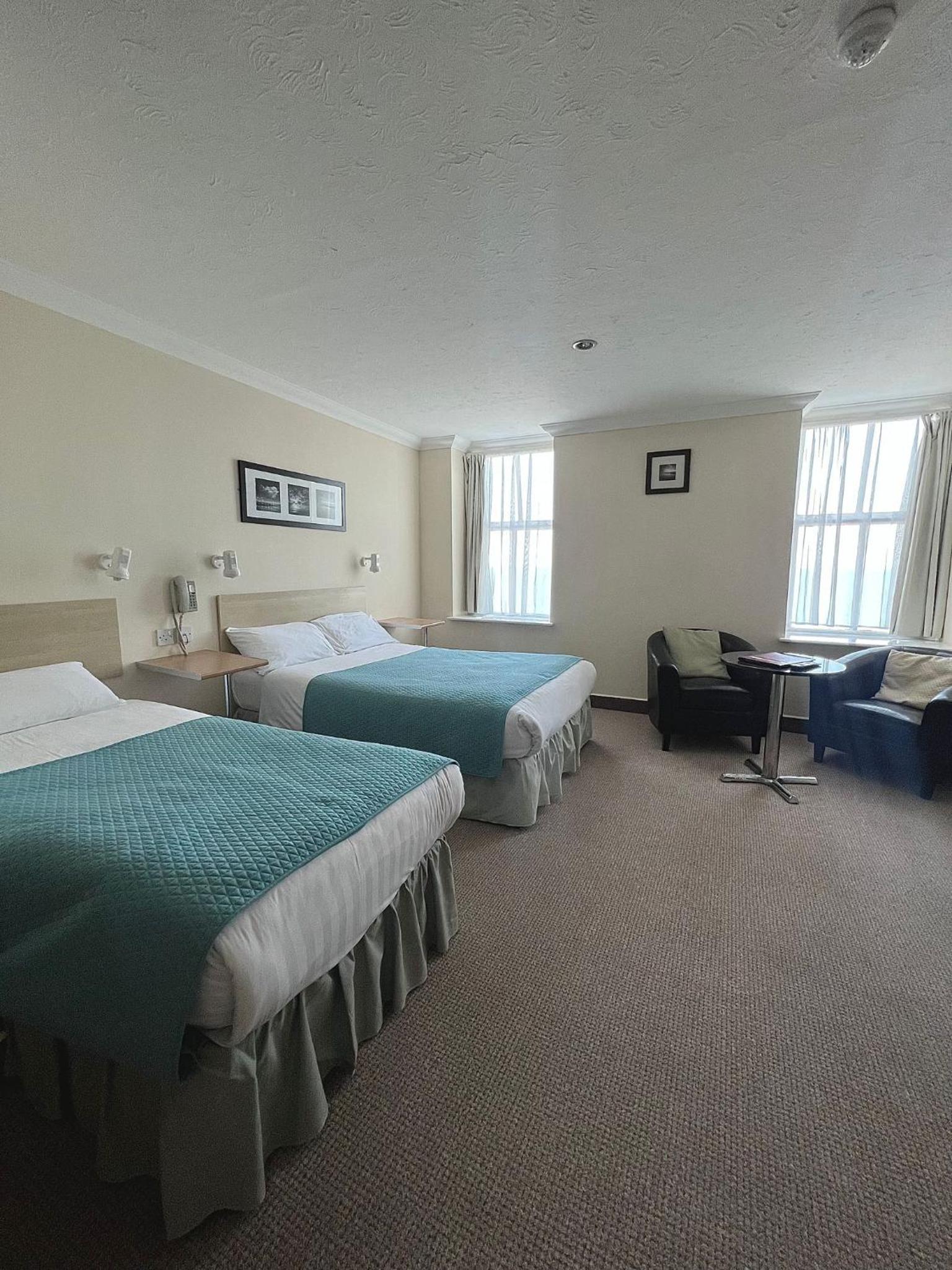 Family Room with Sea View - Photo 5