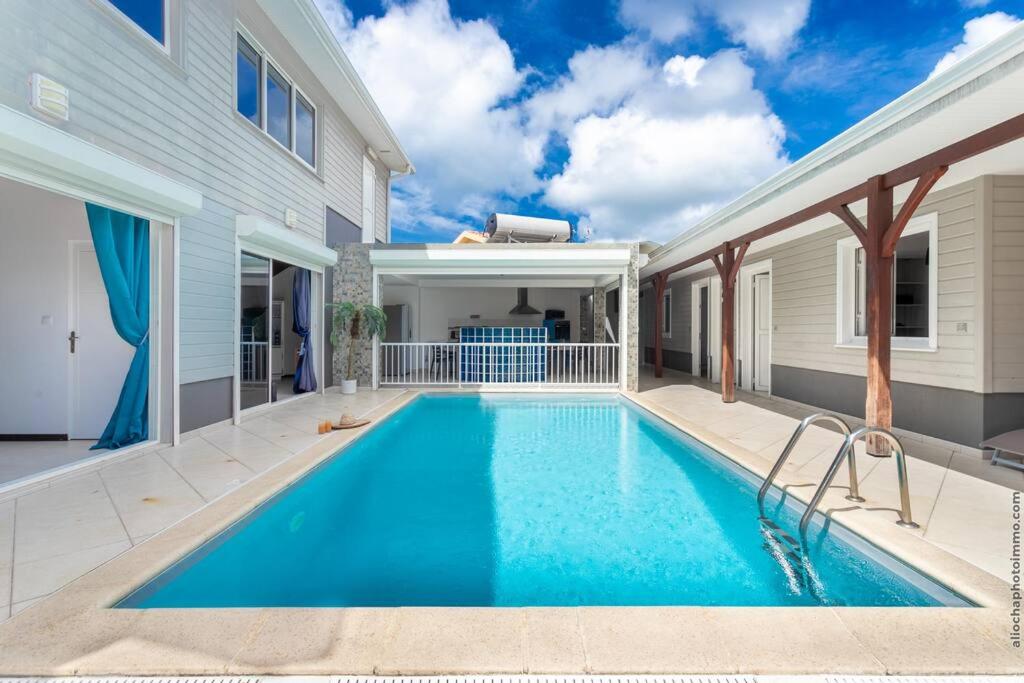 Villa photo 1