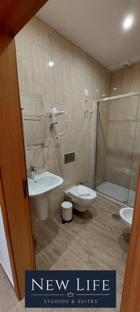 Double Room - Photo 9