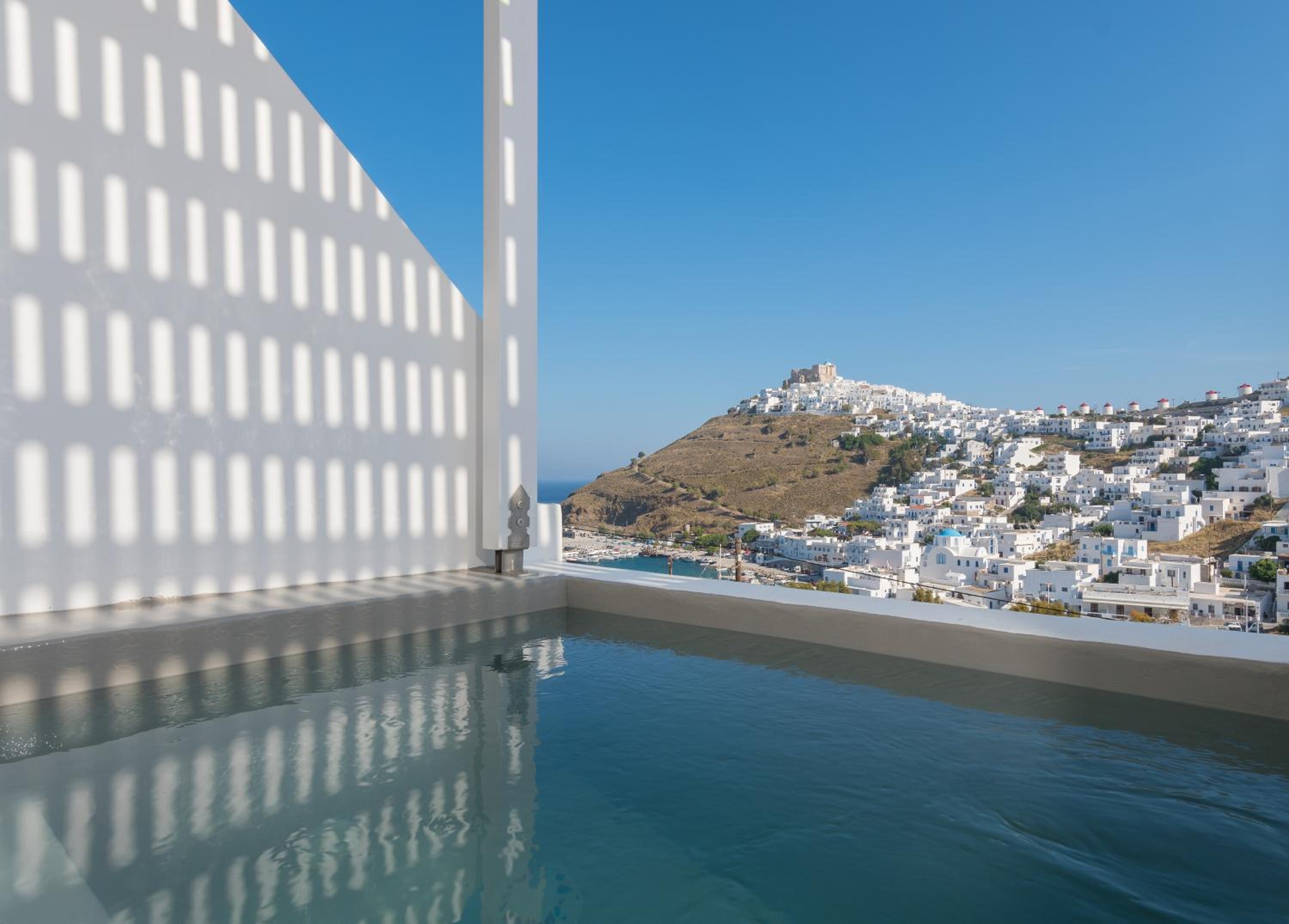 Suite with Private Pool photo 3