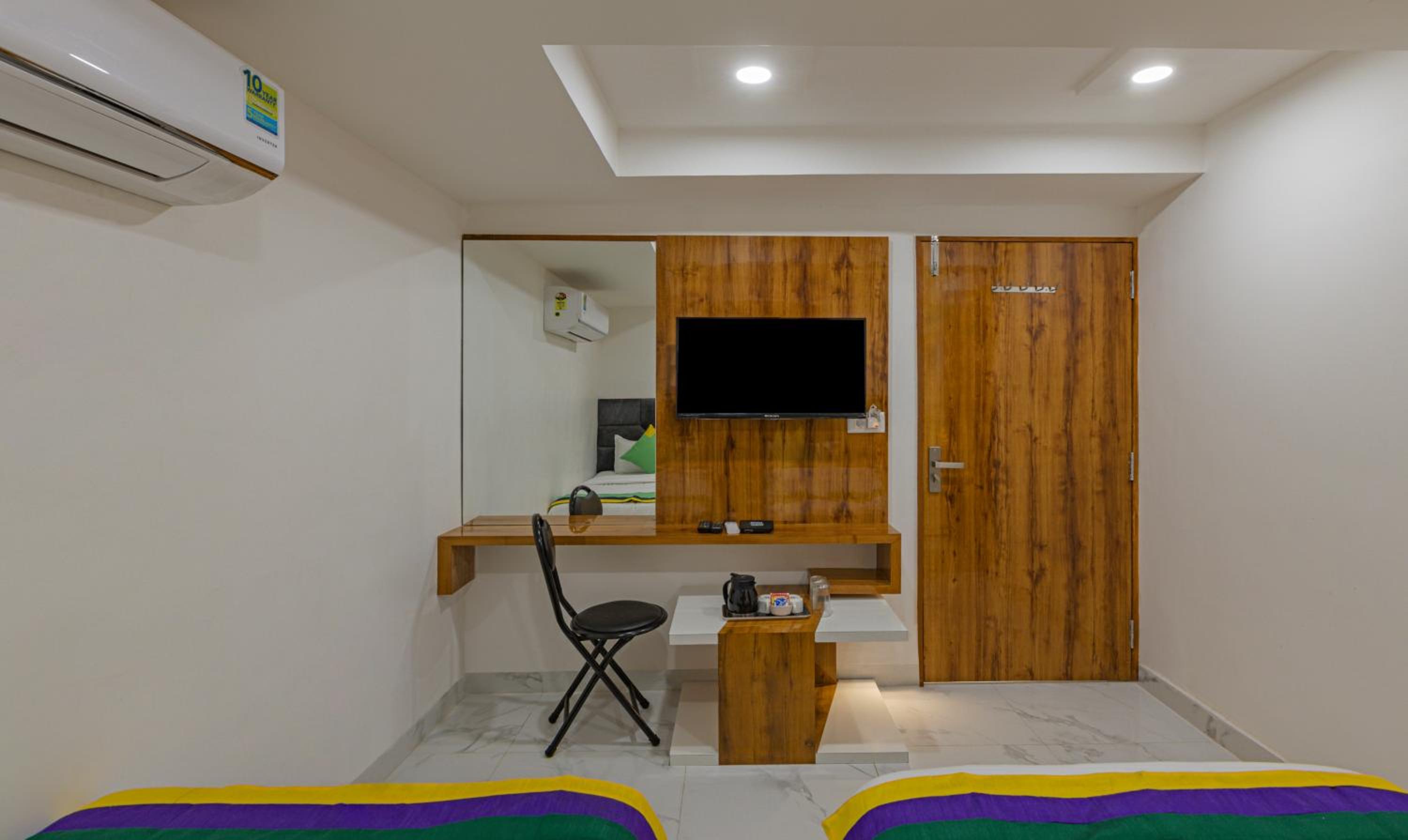 Economy Room photo 3