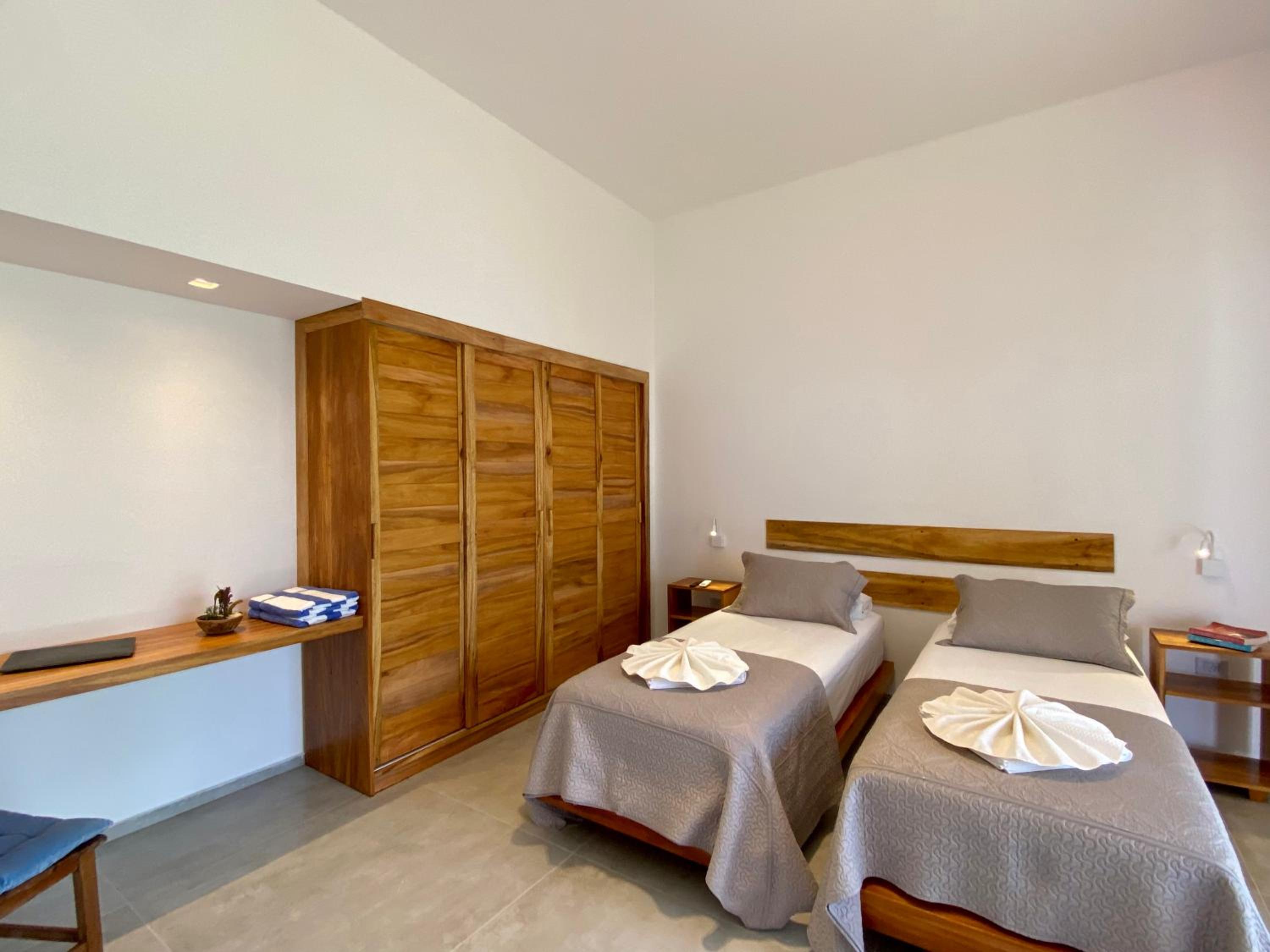 Two-Bedroom Suite - Photo 4
