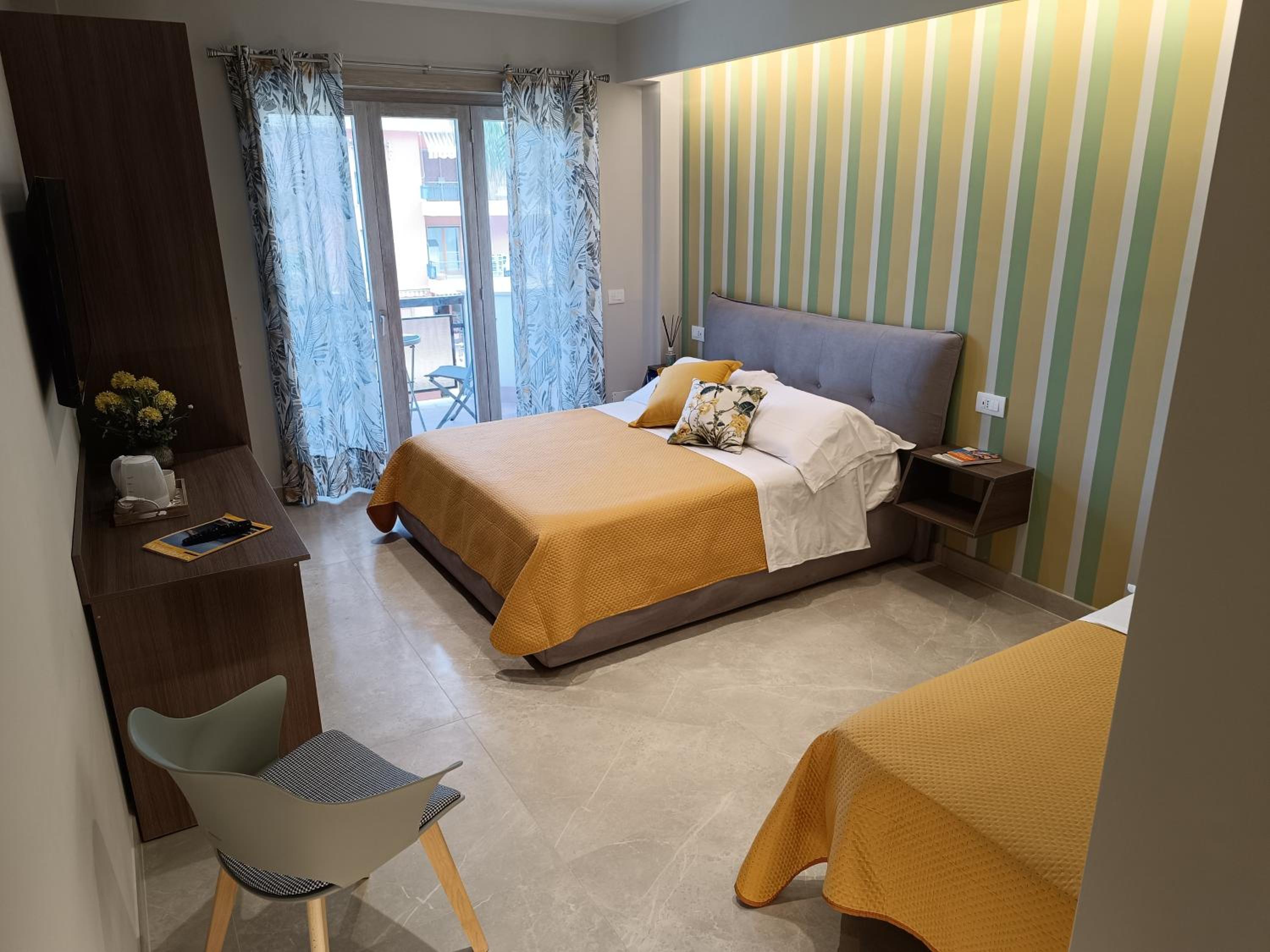 Deluxe Triple Room