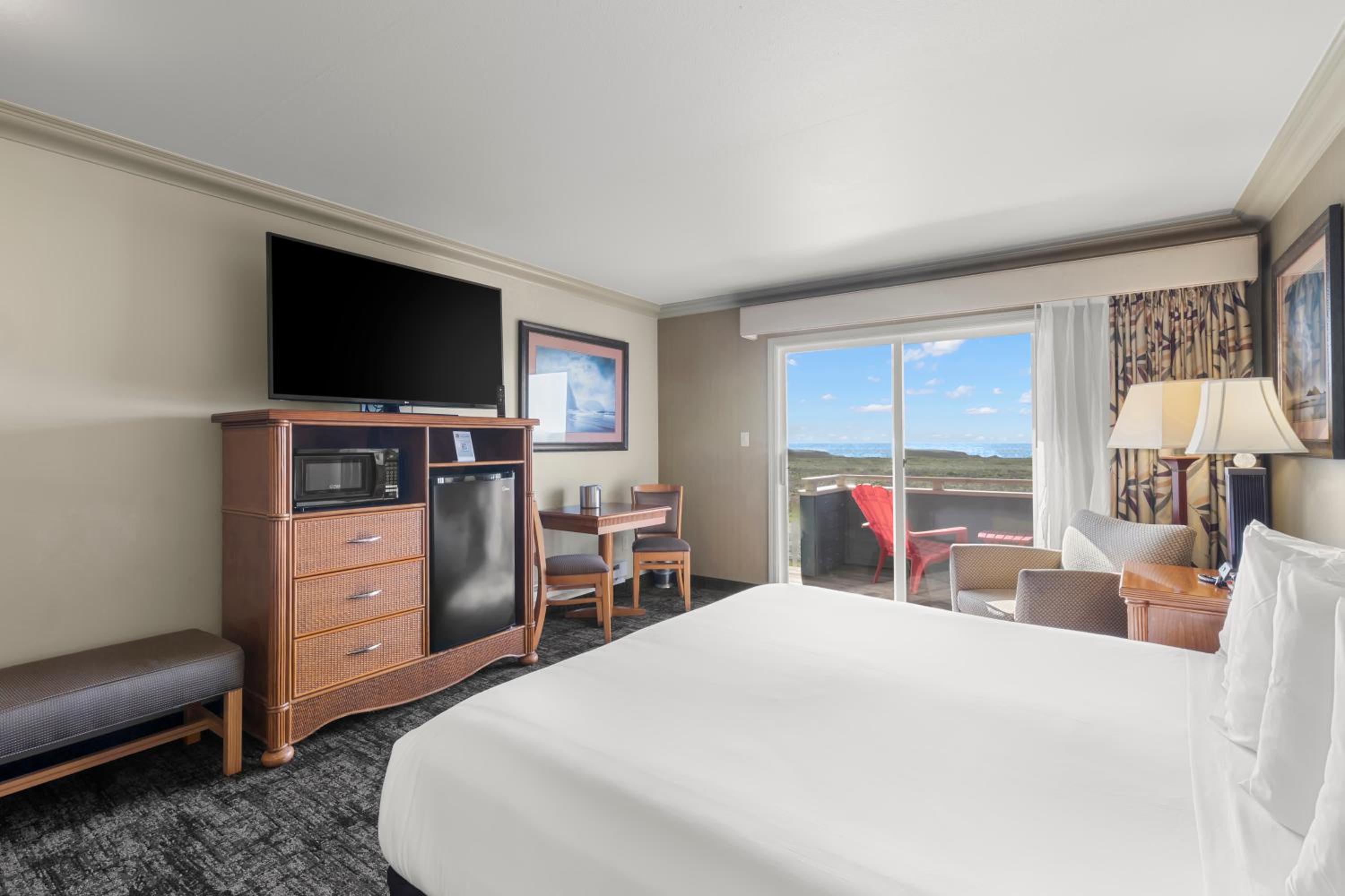 King Room with Ocean View - Photo 7