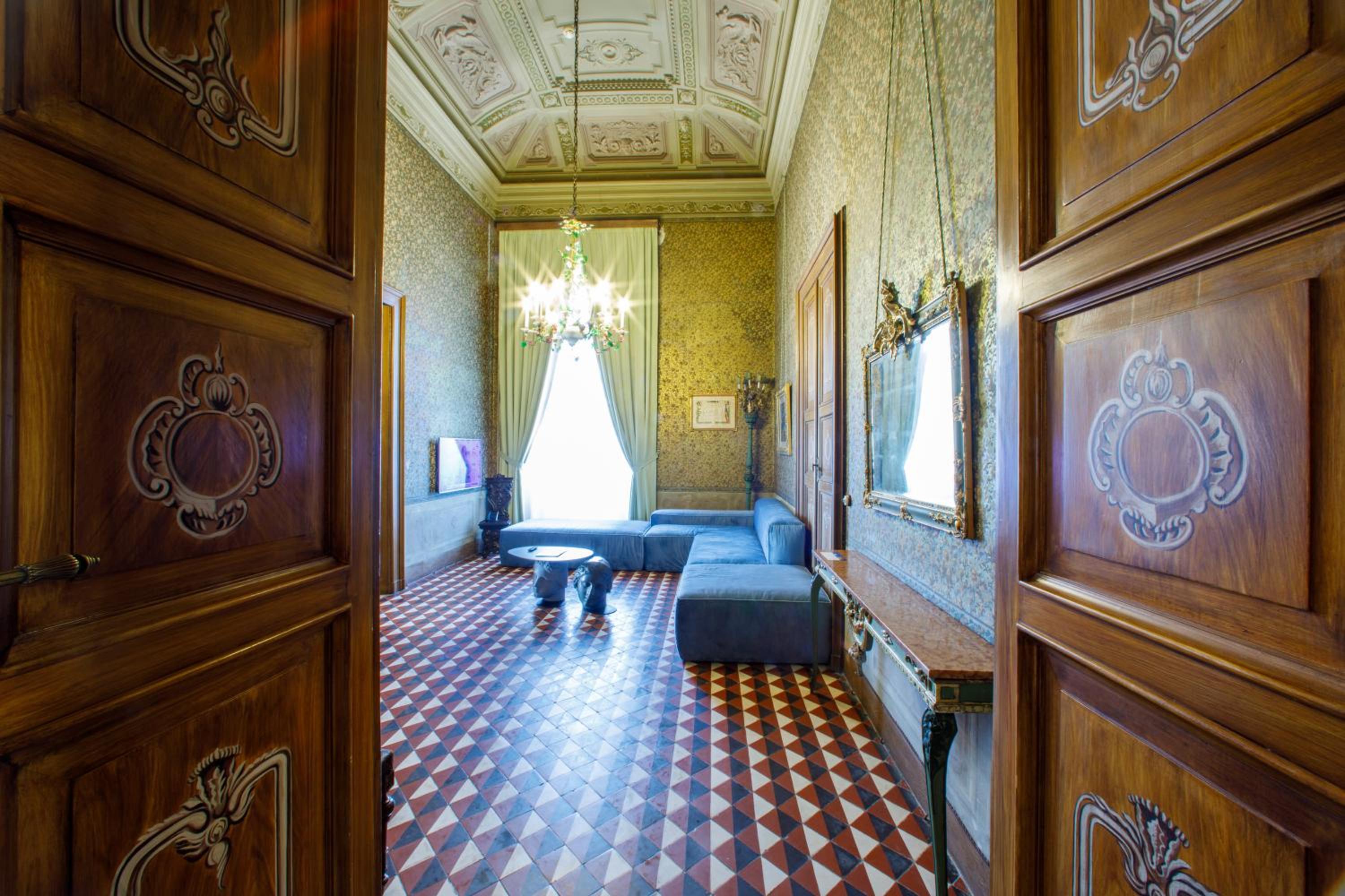 Suite - Photo 6