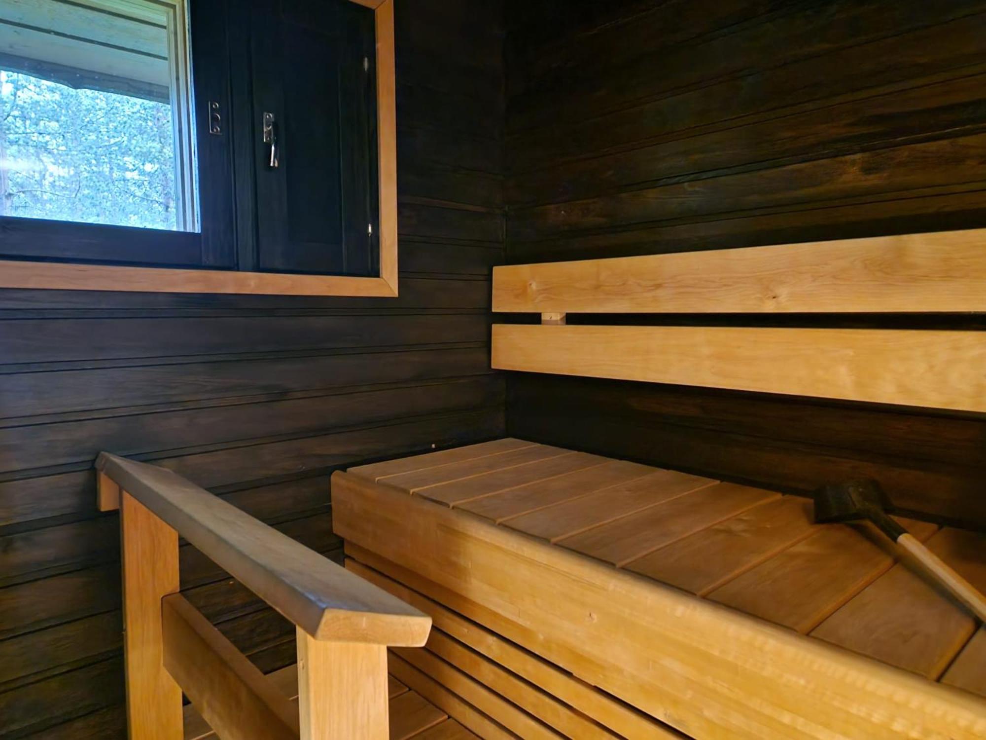 One-Bedroom House - Photo 14