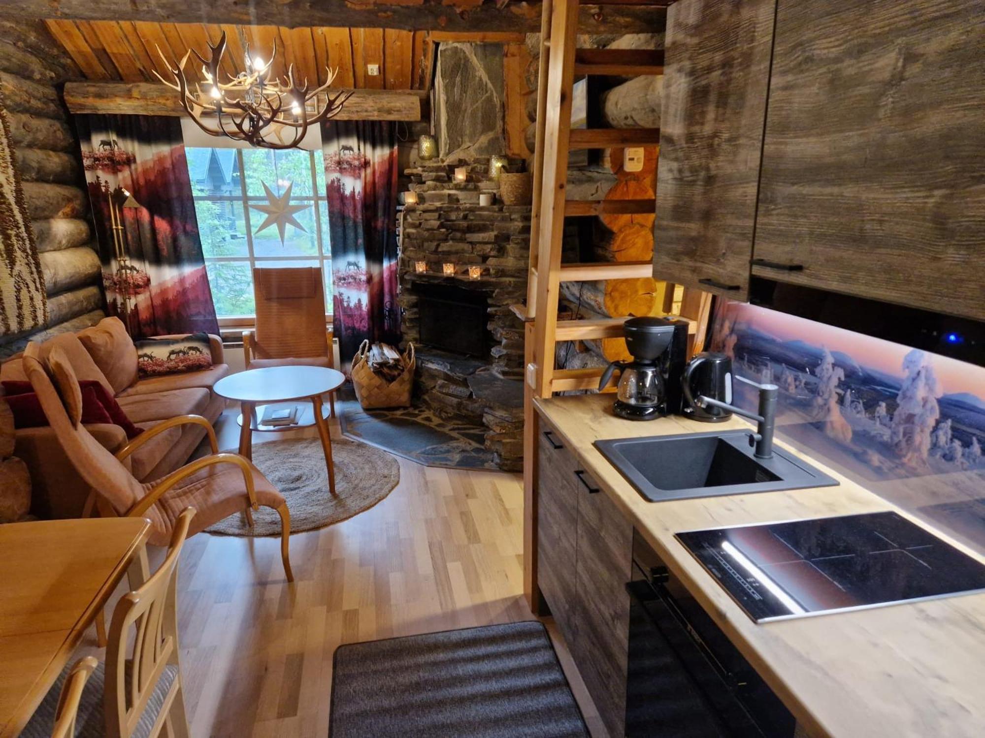 One-Bedroom House - Photo 27