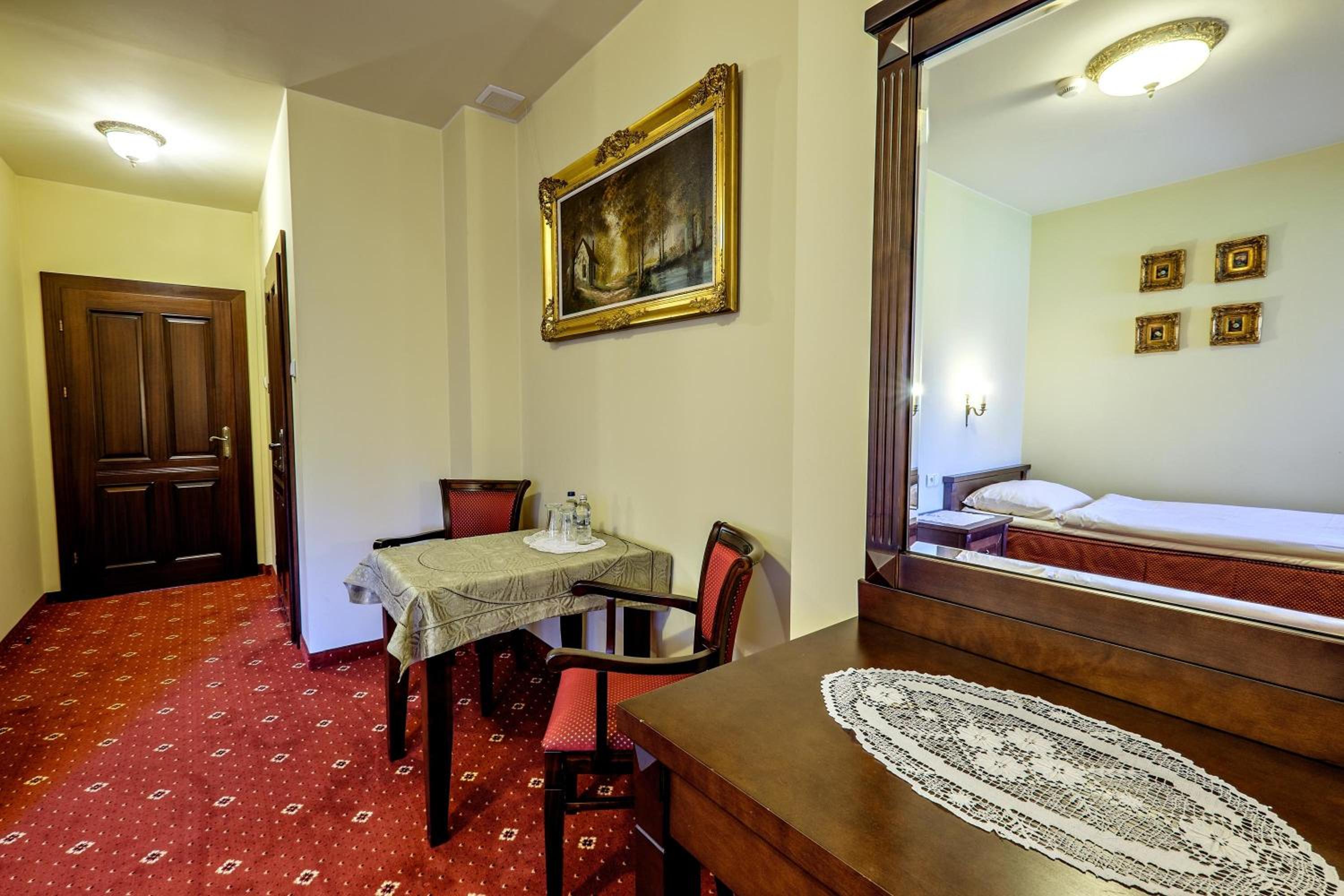 Superior Twin Room - Photo 18