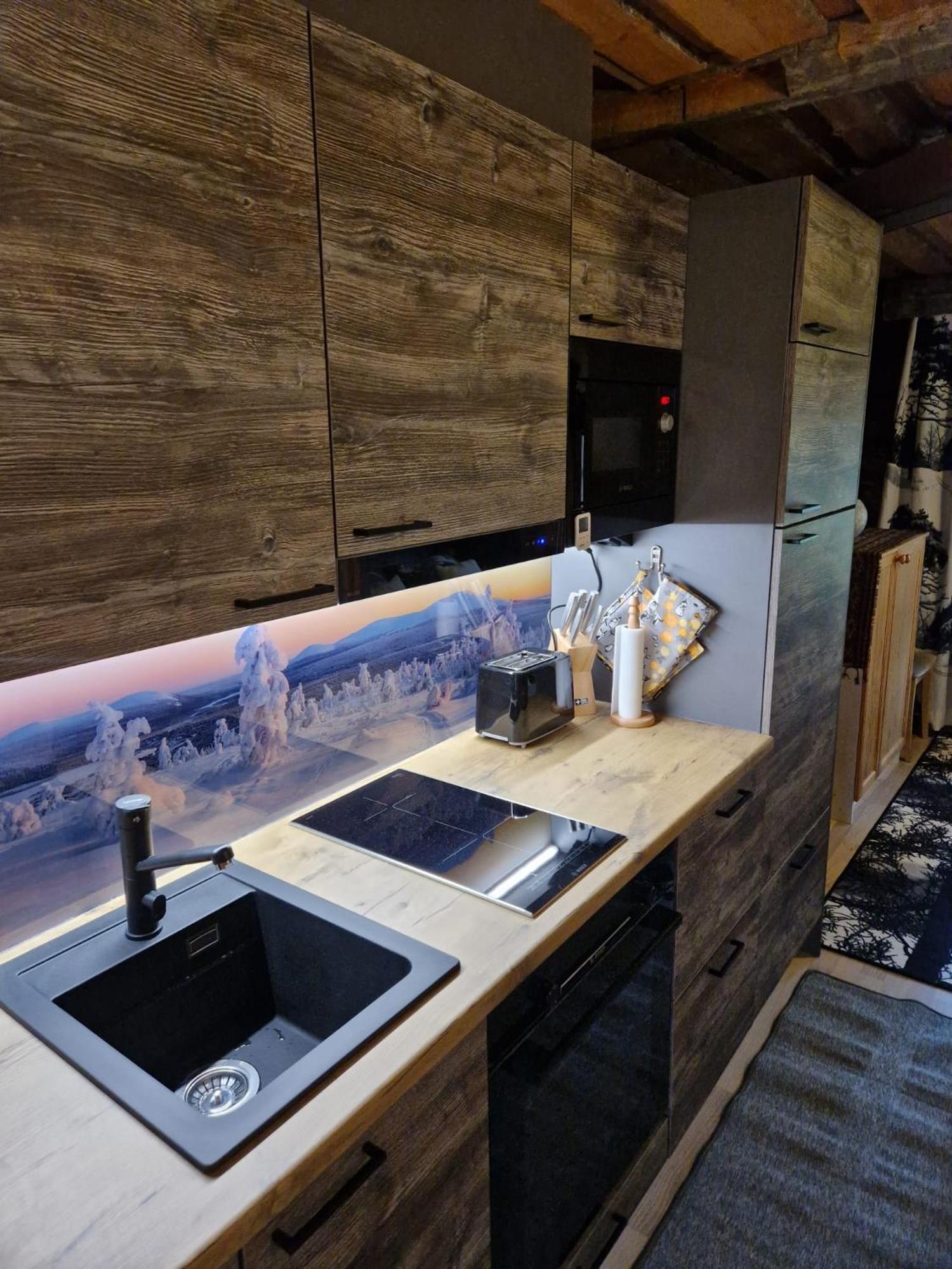 One-Bedroom House - Photo 28
