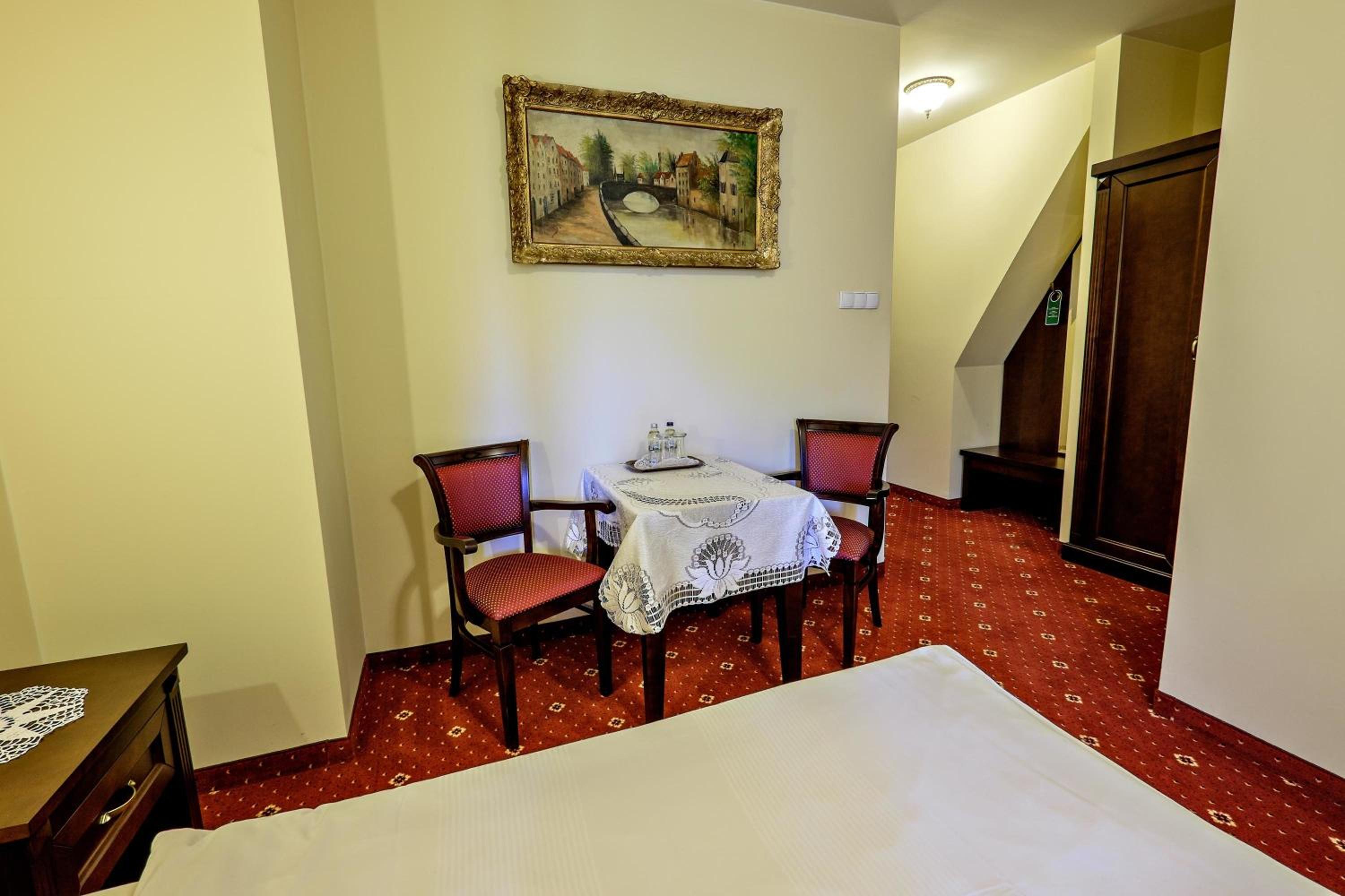 Superior Twin Room - Photo 12