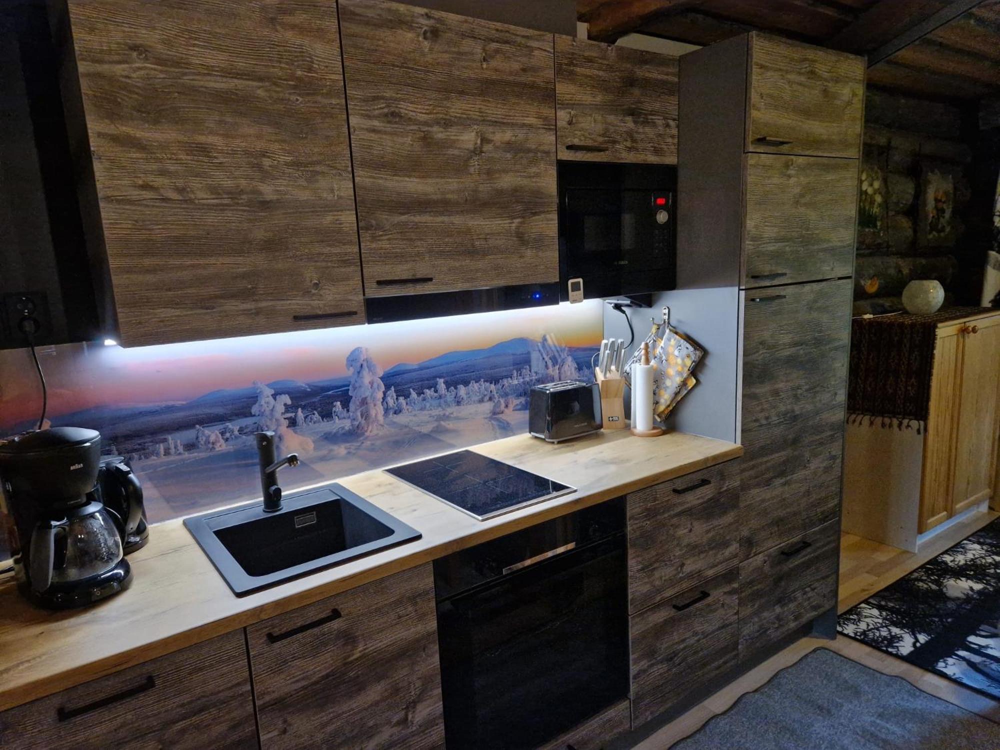 One-Bedroom House - Photo 29