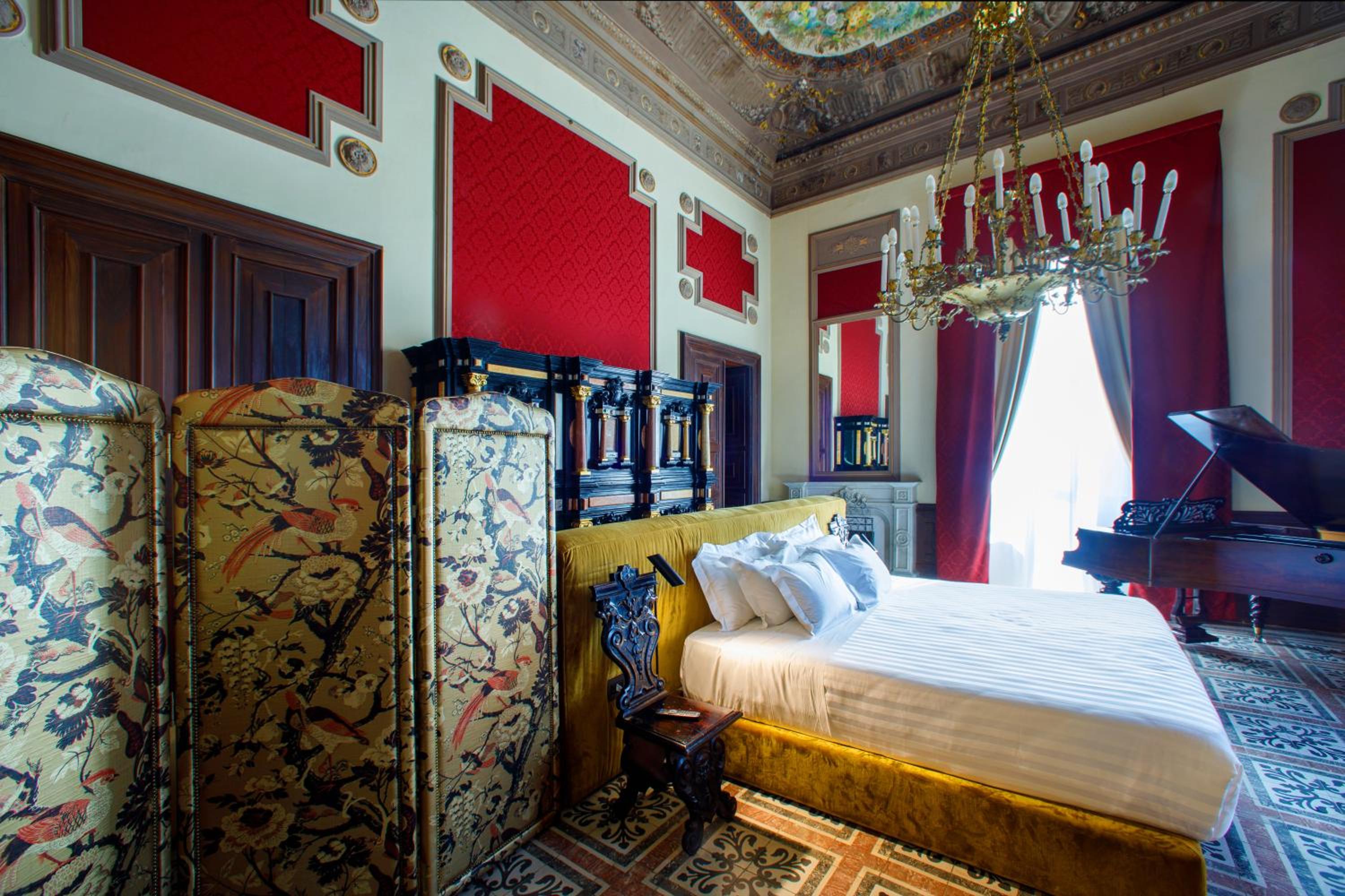 Suite - Photo 3