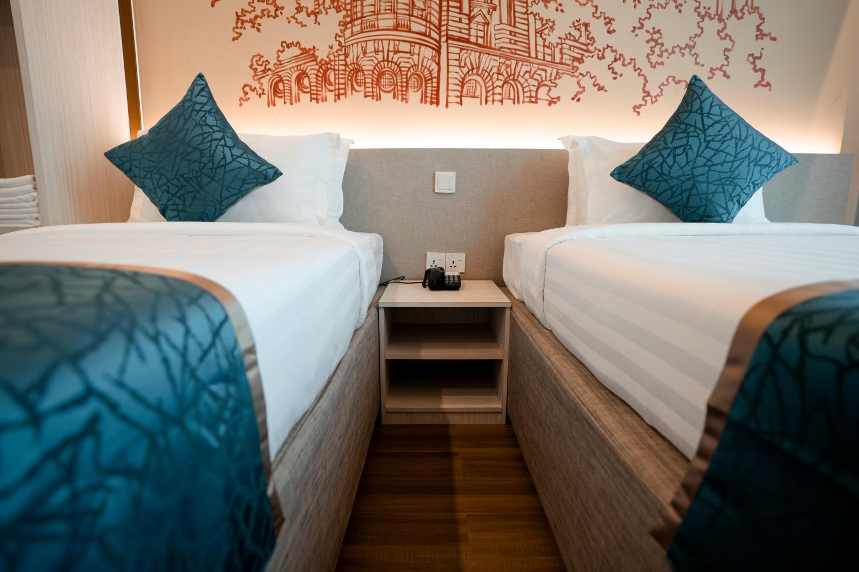 Deluxe Twin Room photo 2