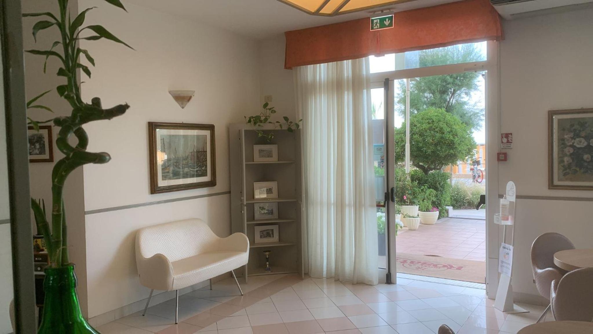 Double Room - Photo 1