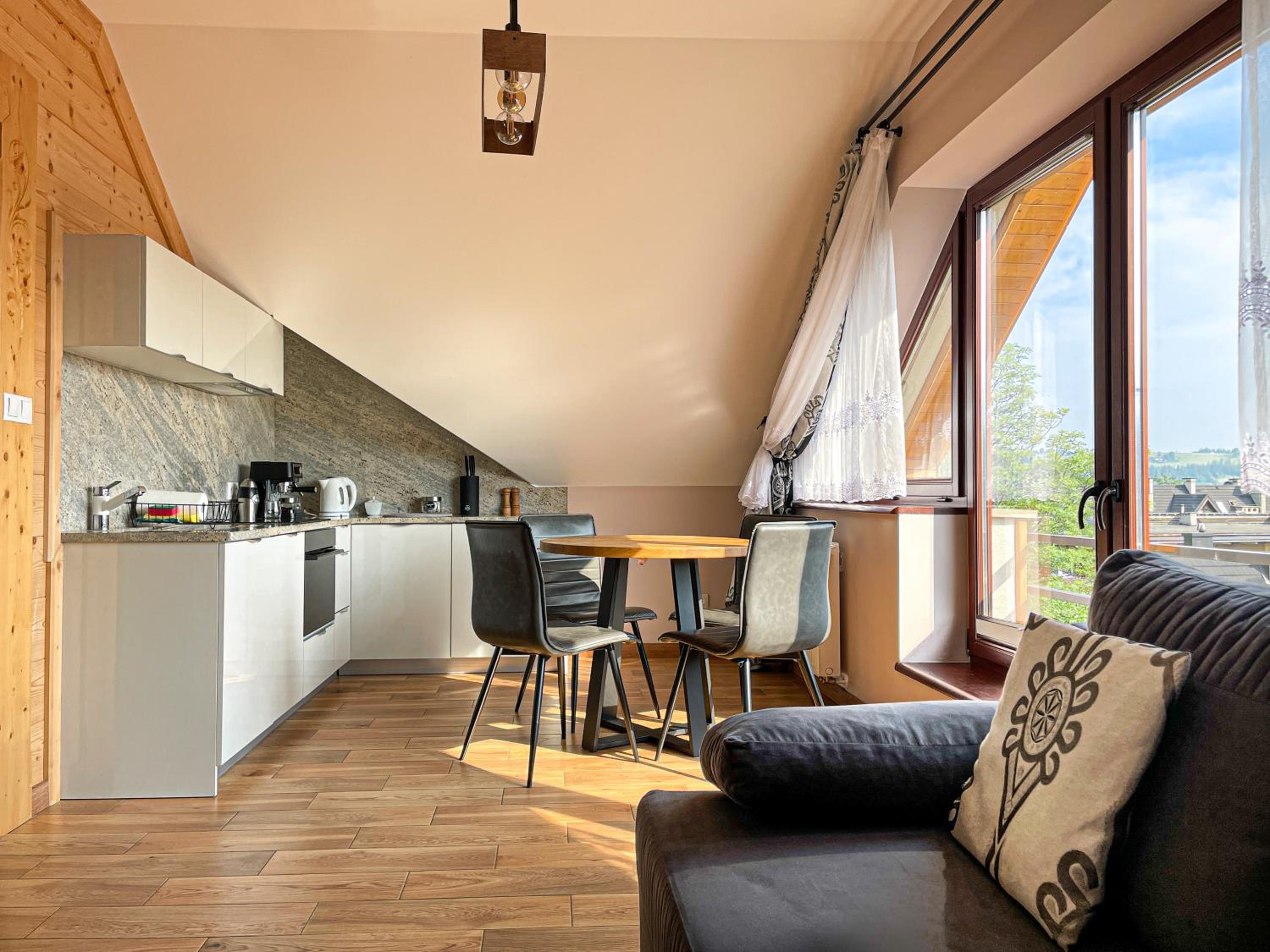 Two-Bedroom Apartment - Photo 14