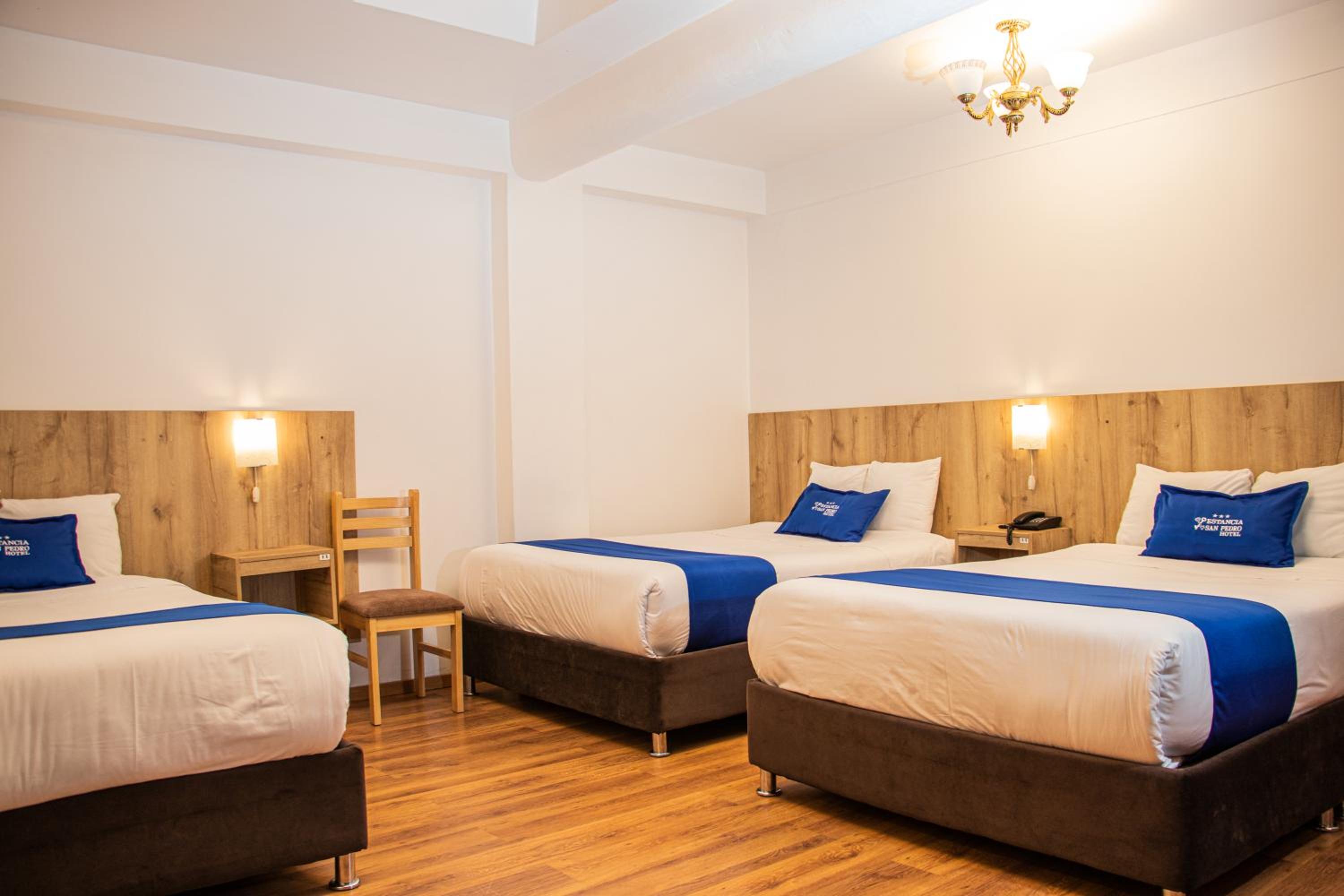 Quadruple Room with Private Bathroom photo 2