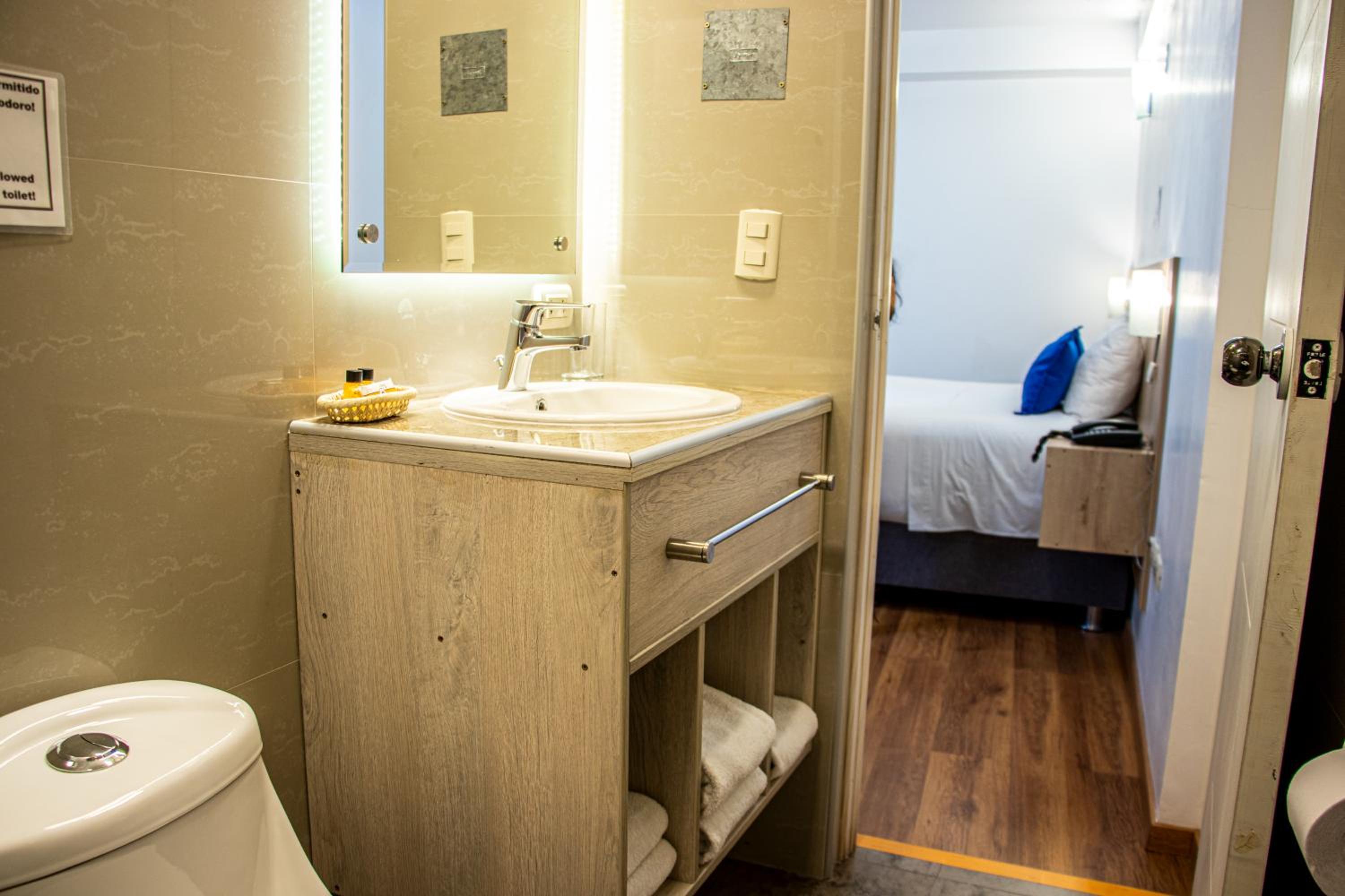 Superior Double Room with Two Double Beds photo 2