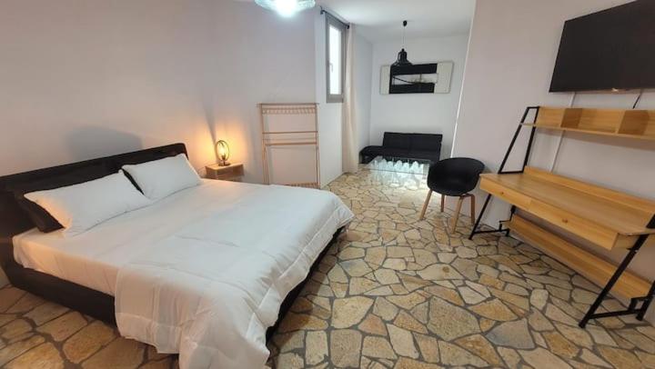 Two-Bedroom House photo 1