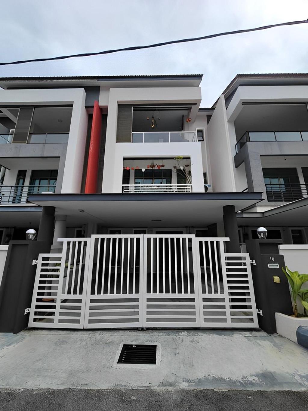 Seven-Bedroom House