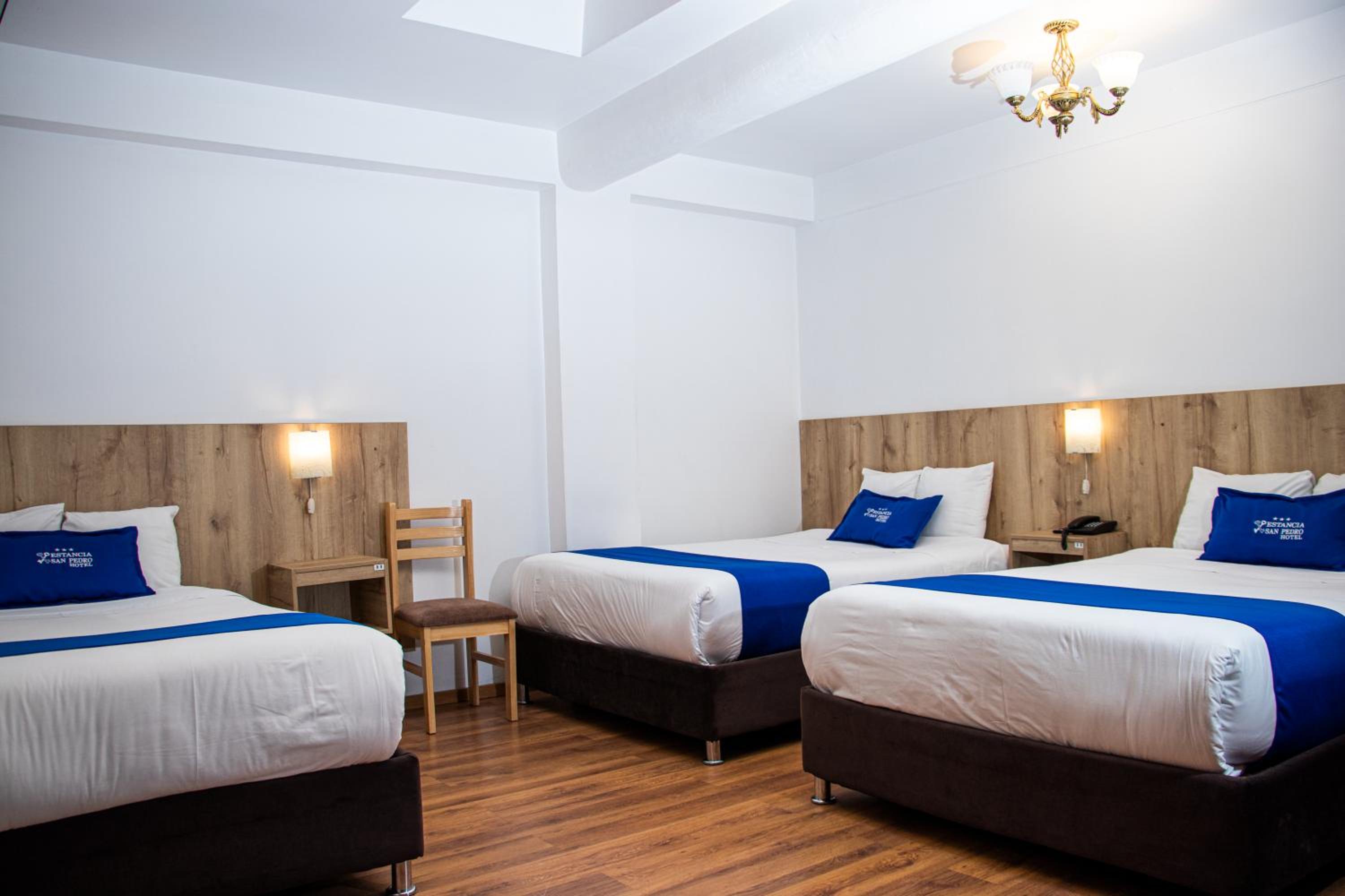 Quadruple Room with Private Bathroom photo 2